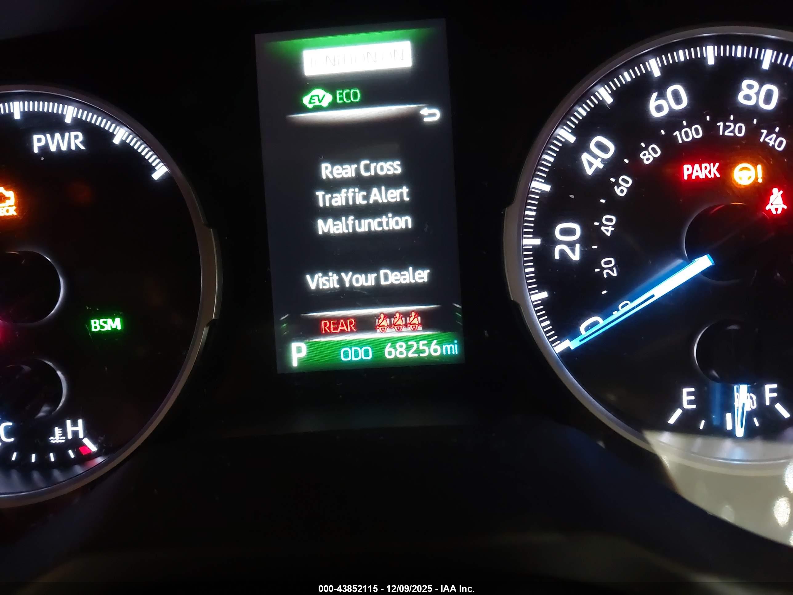 TOYOTA RAV4 image 7
