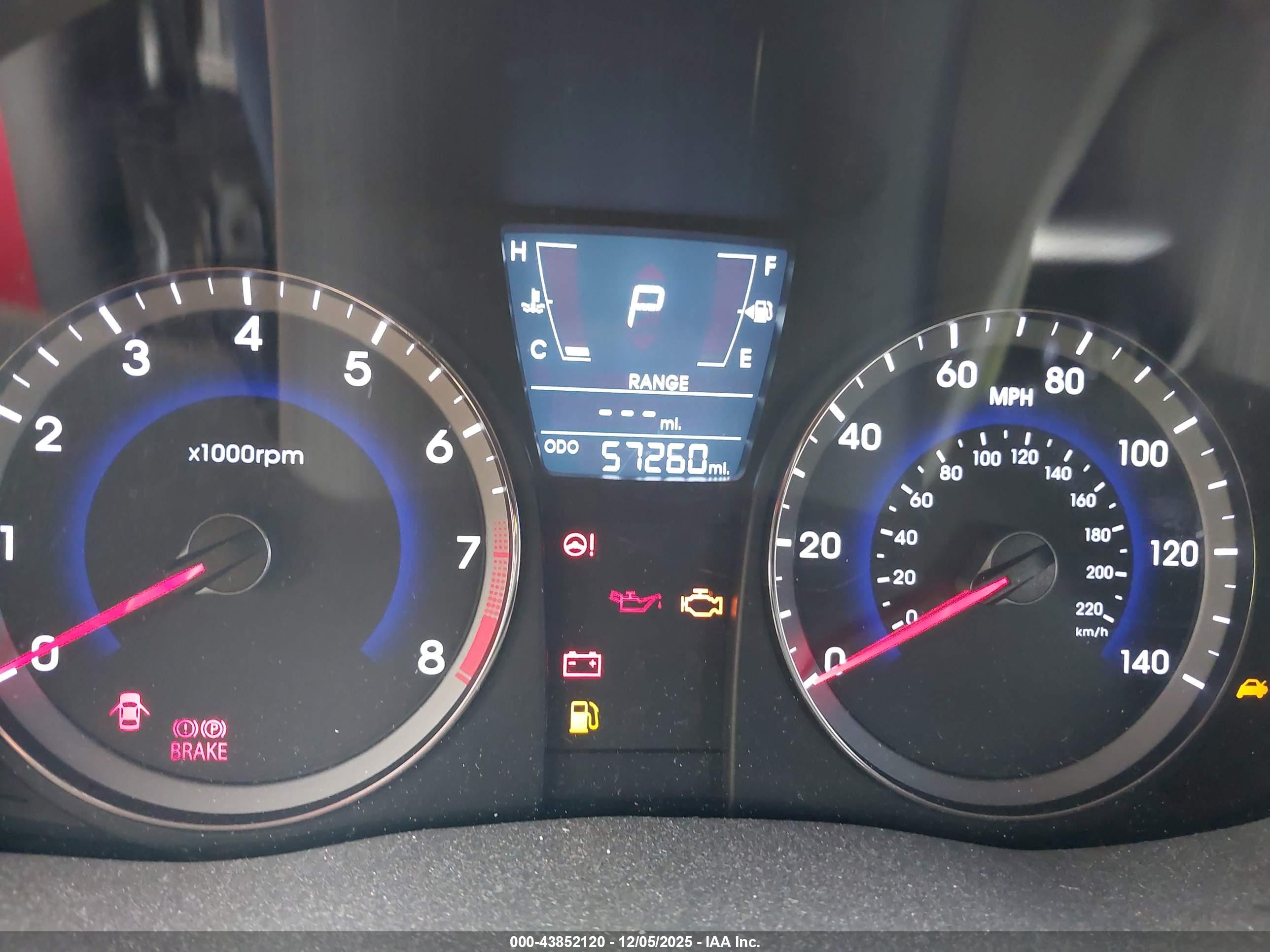 HYUNDAI ACCENT image 7