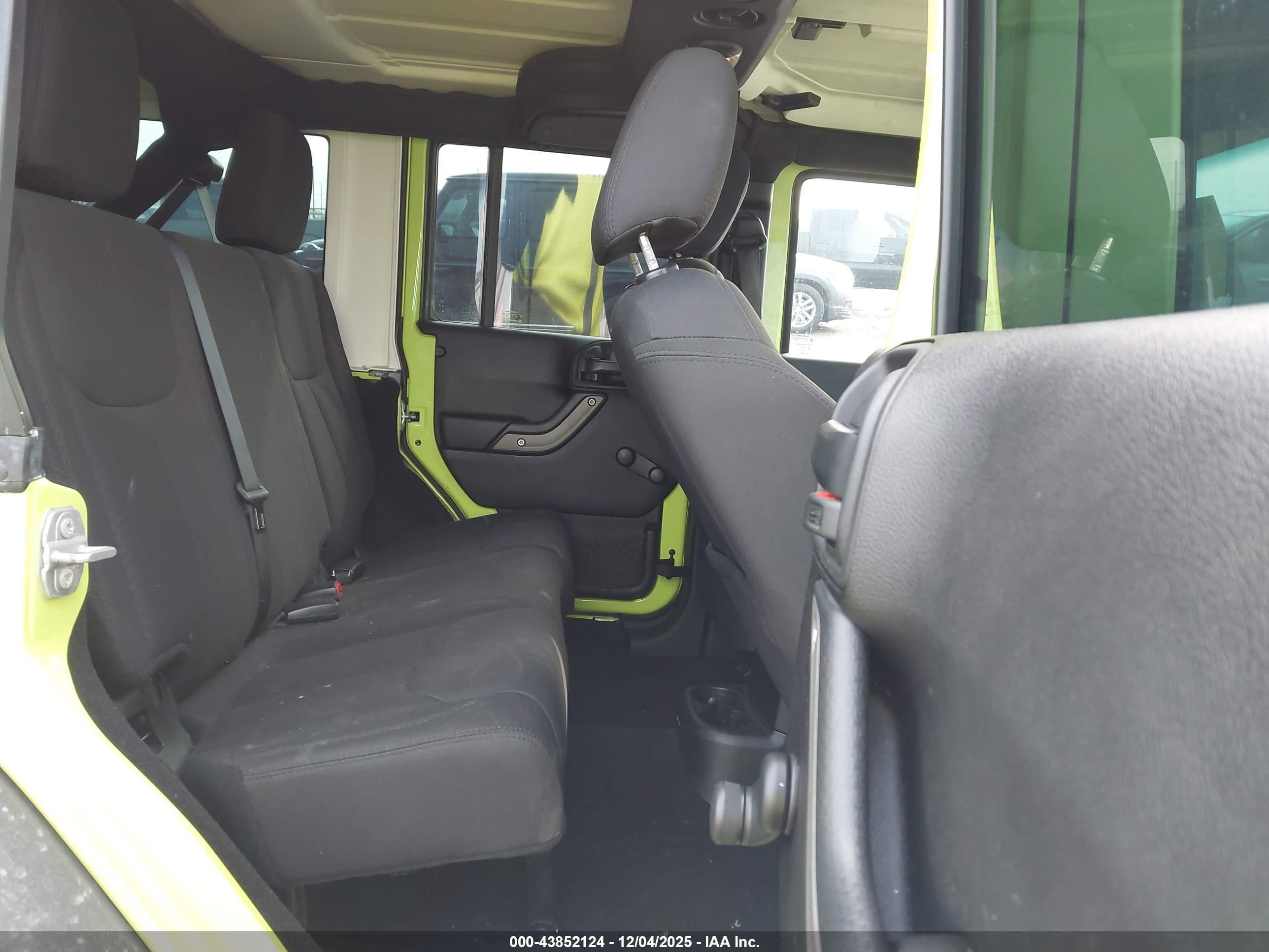 JEEP WRANGLER image 8