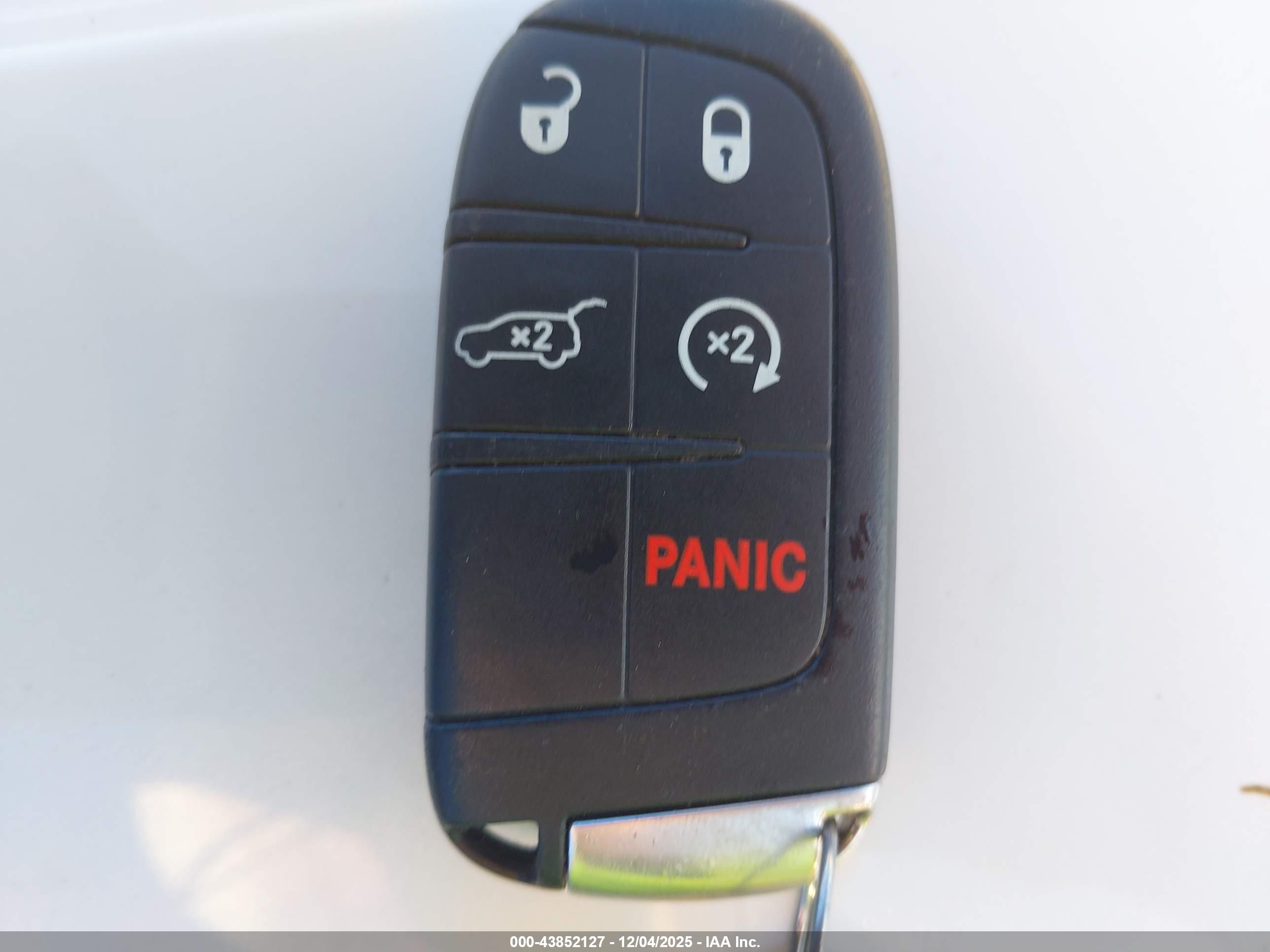 JEEP GRAND image 11