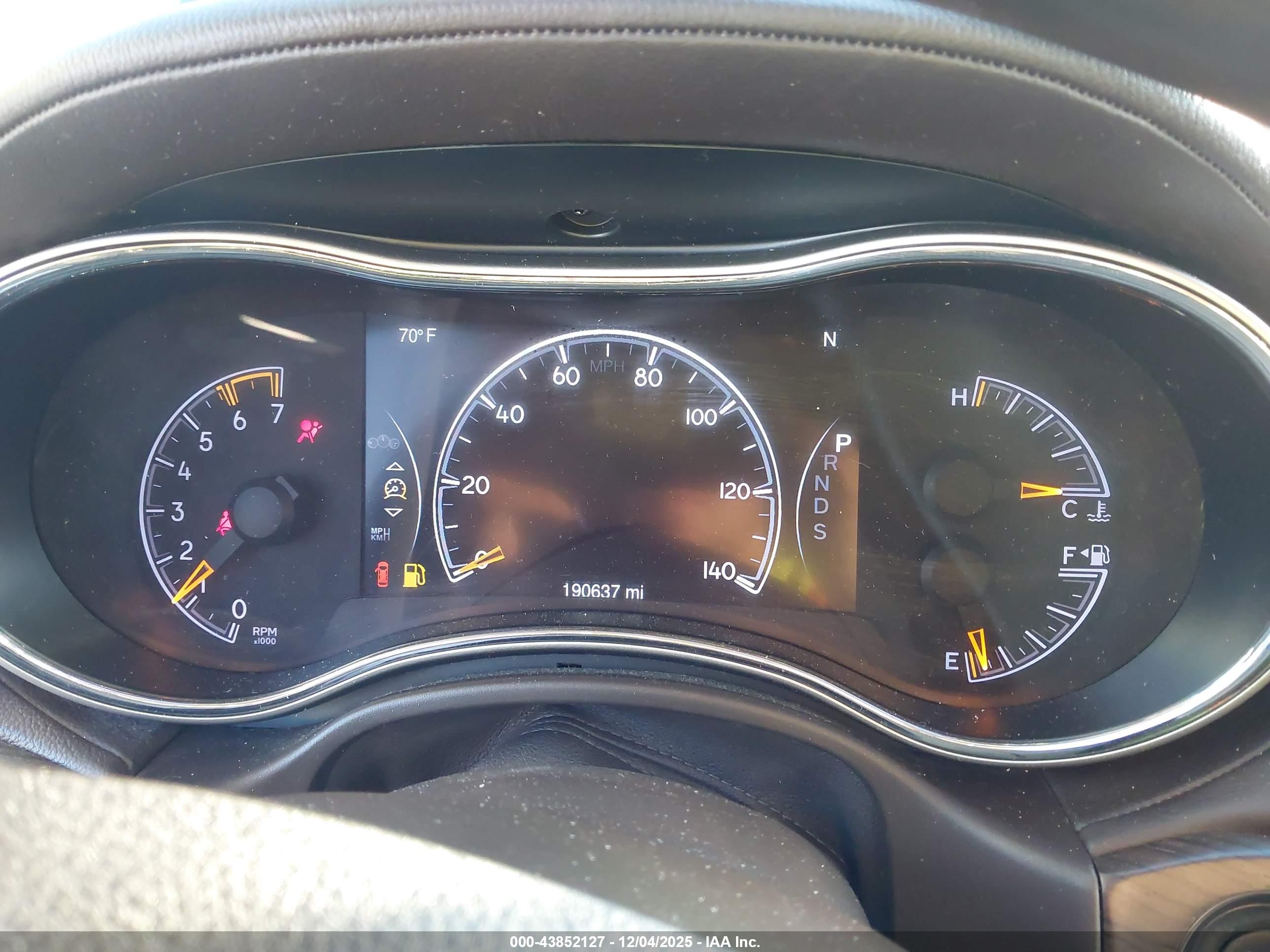 JEEP GRAND image 7