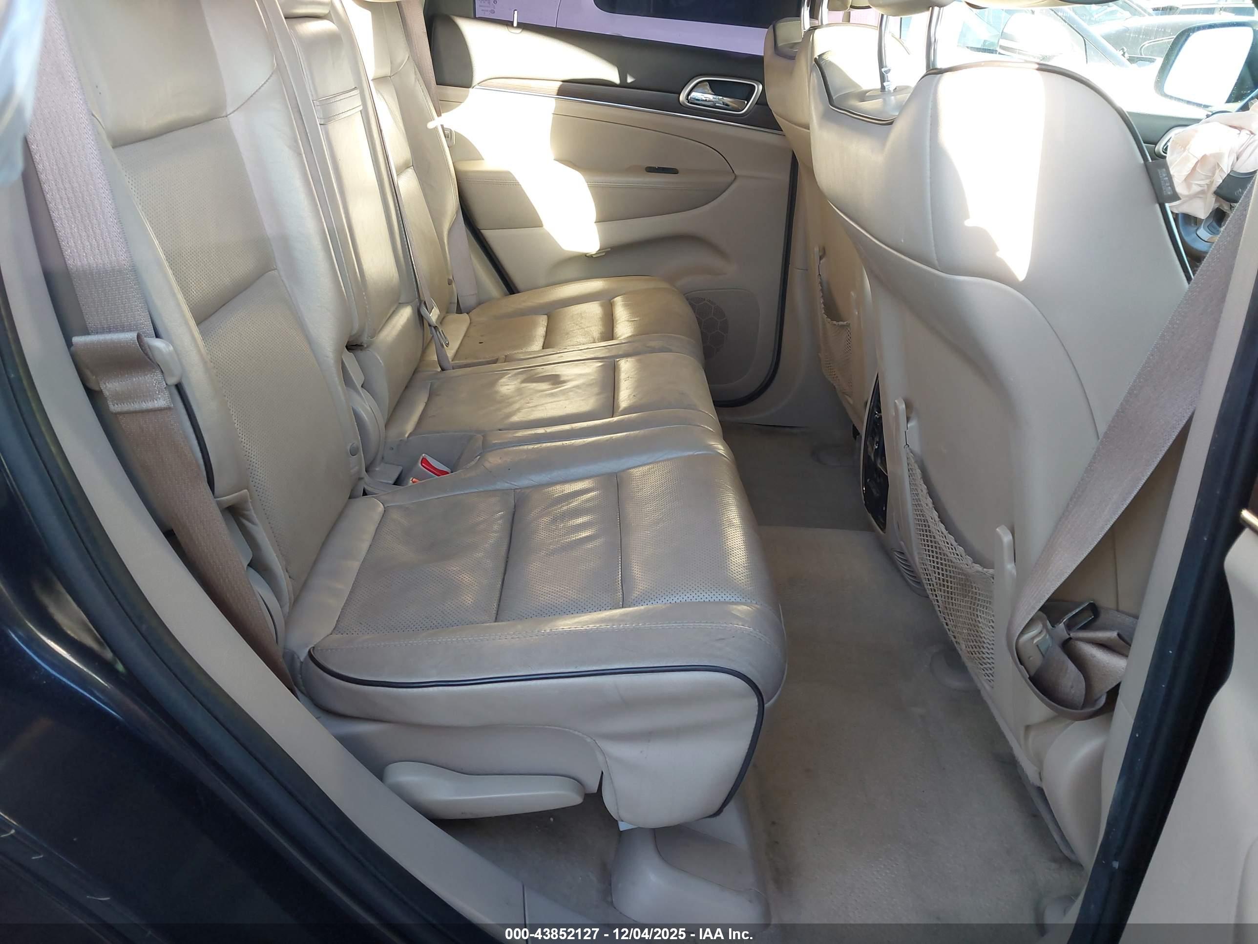 JEEP GRAND image 8