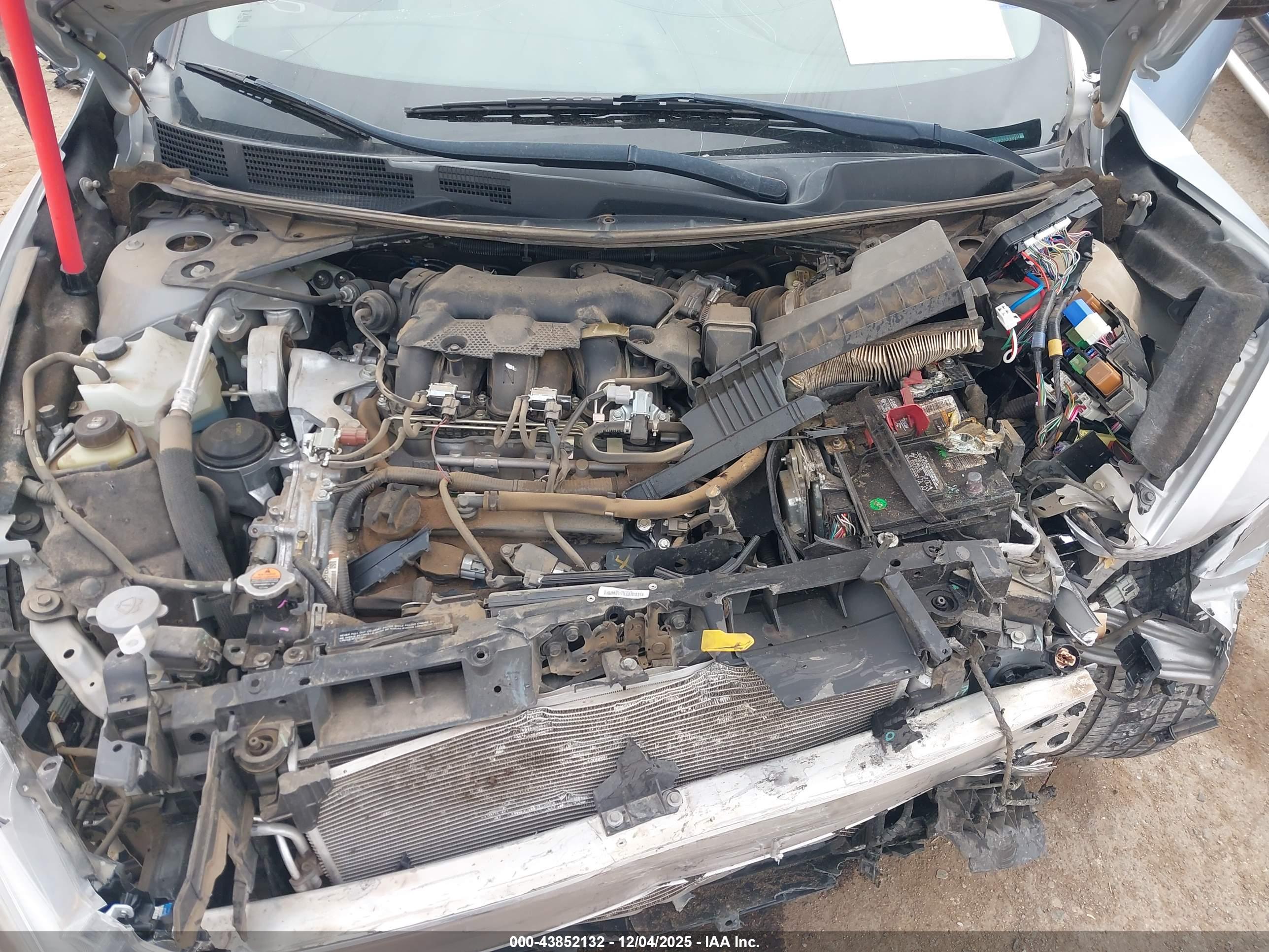 NISSAN MAXIMA image 10