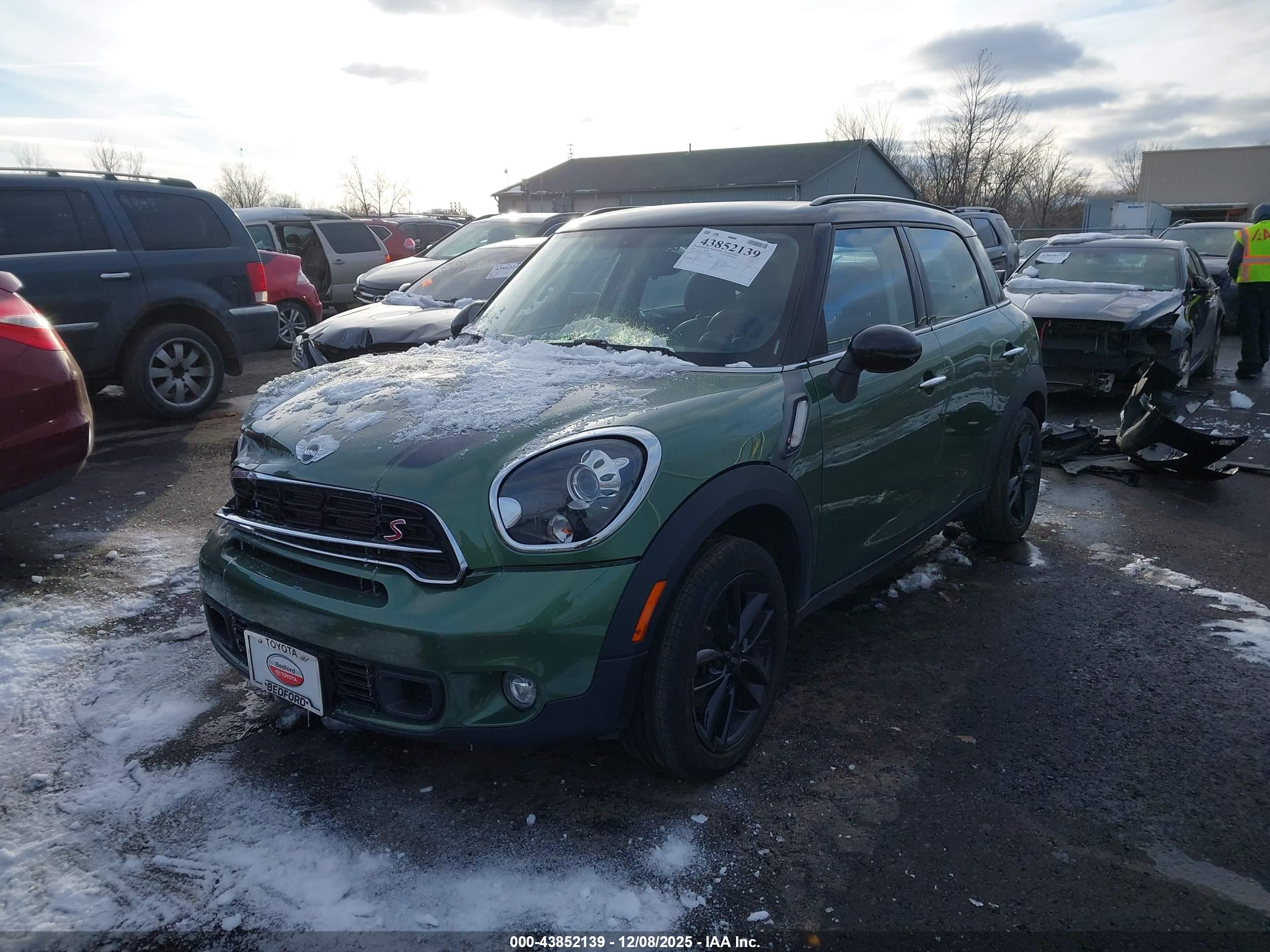 MINI COUNTRYMAN image 2
