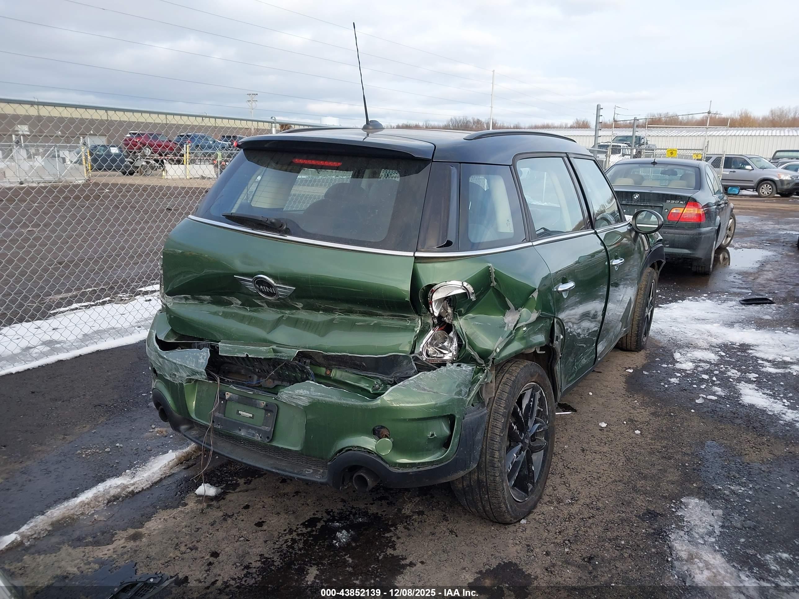 MINI COUNTRYMAN image 4