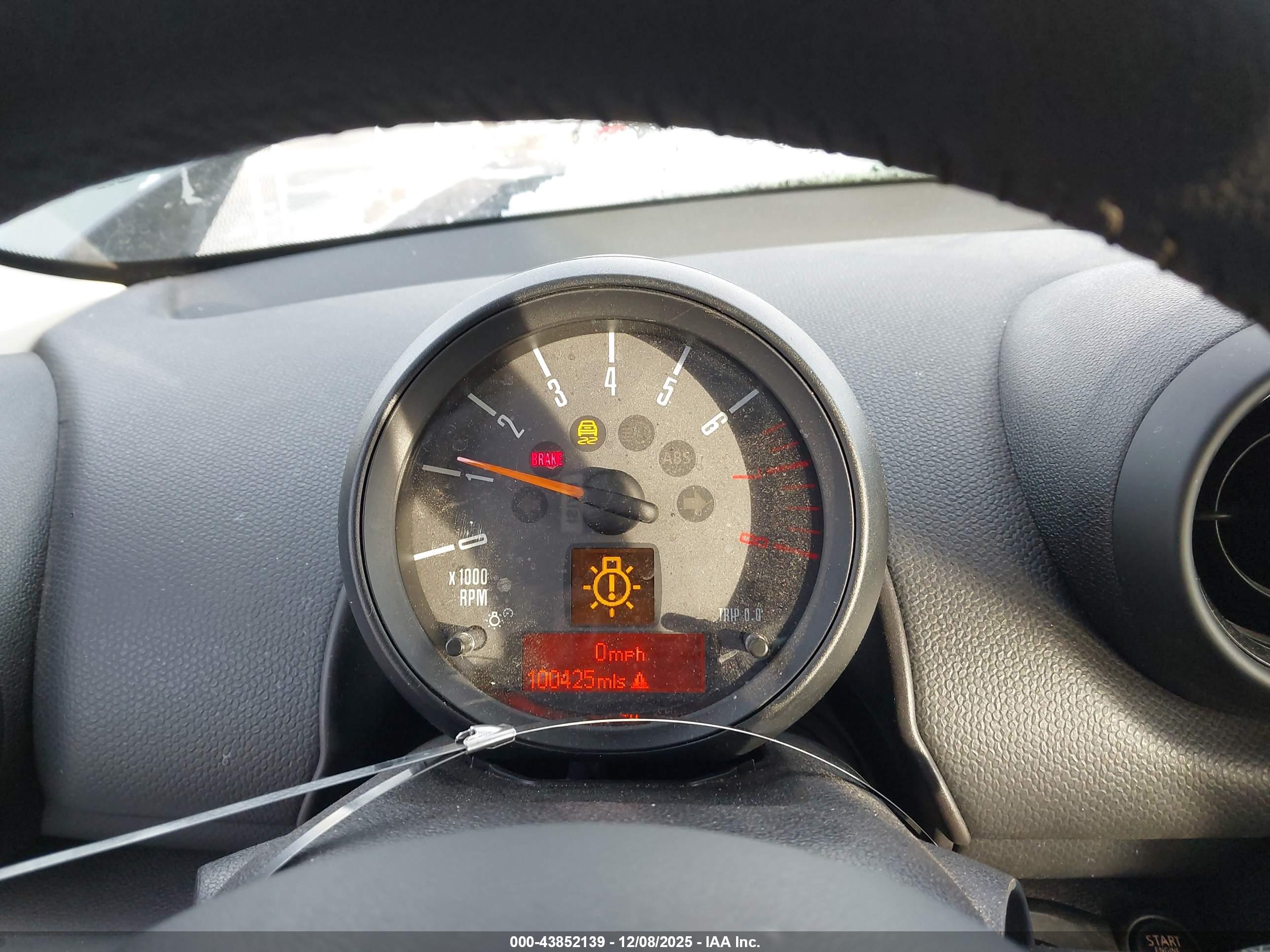 MINI COUNTRYMAN image 7