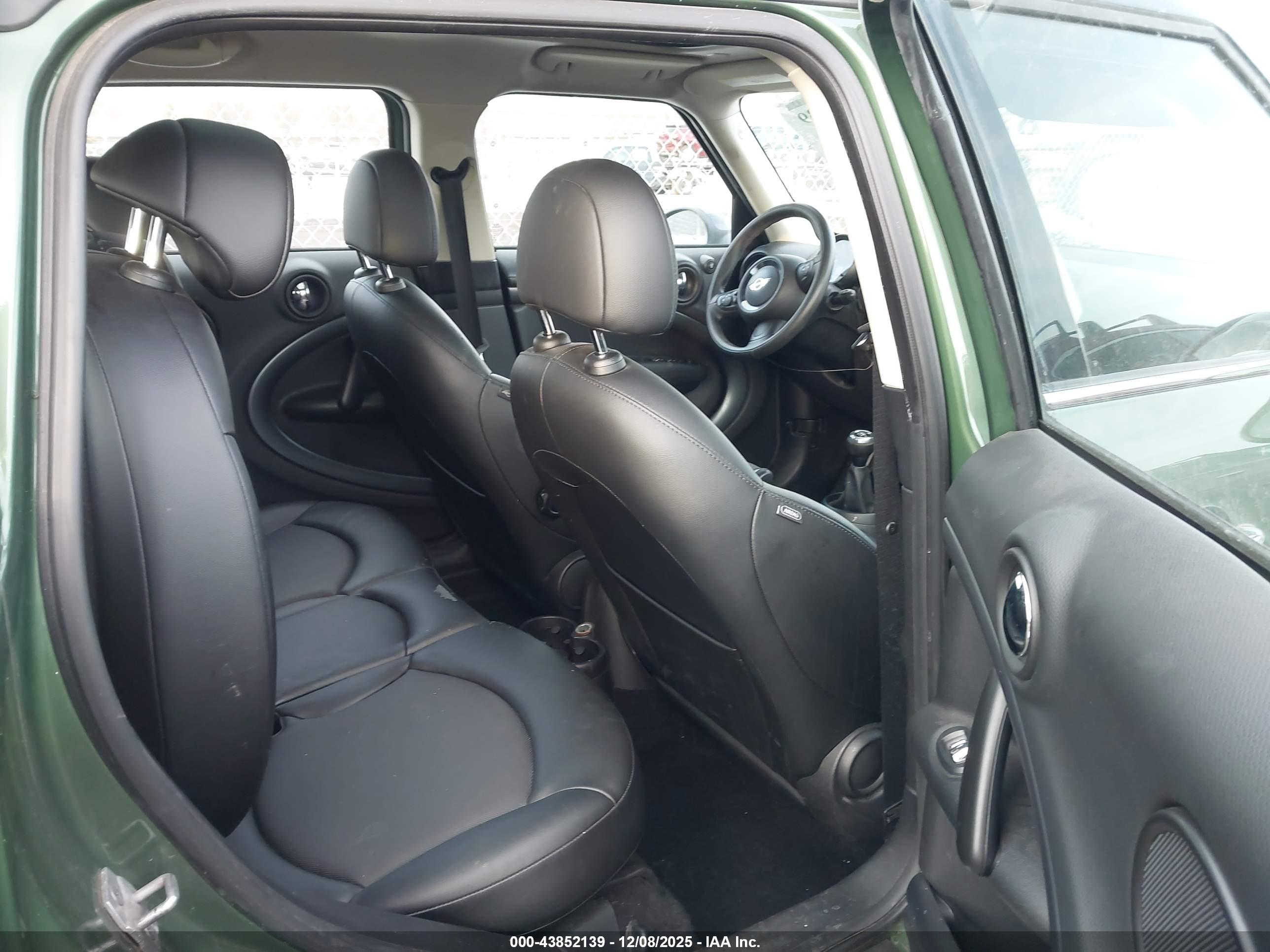 MINI COUNTRYMAN image 8