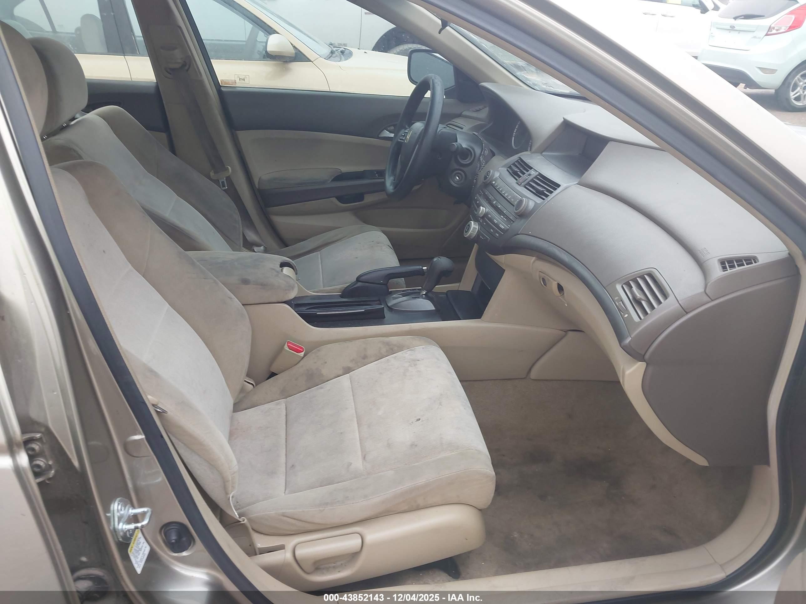 HONDA ACCORD image 5