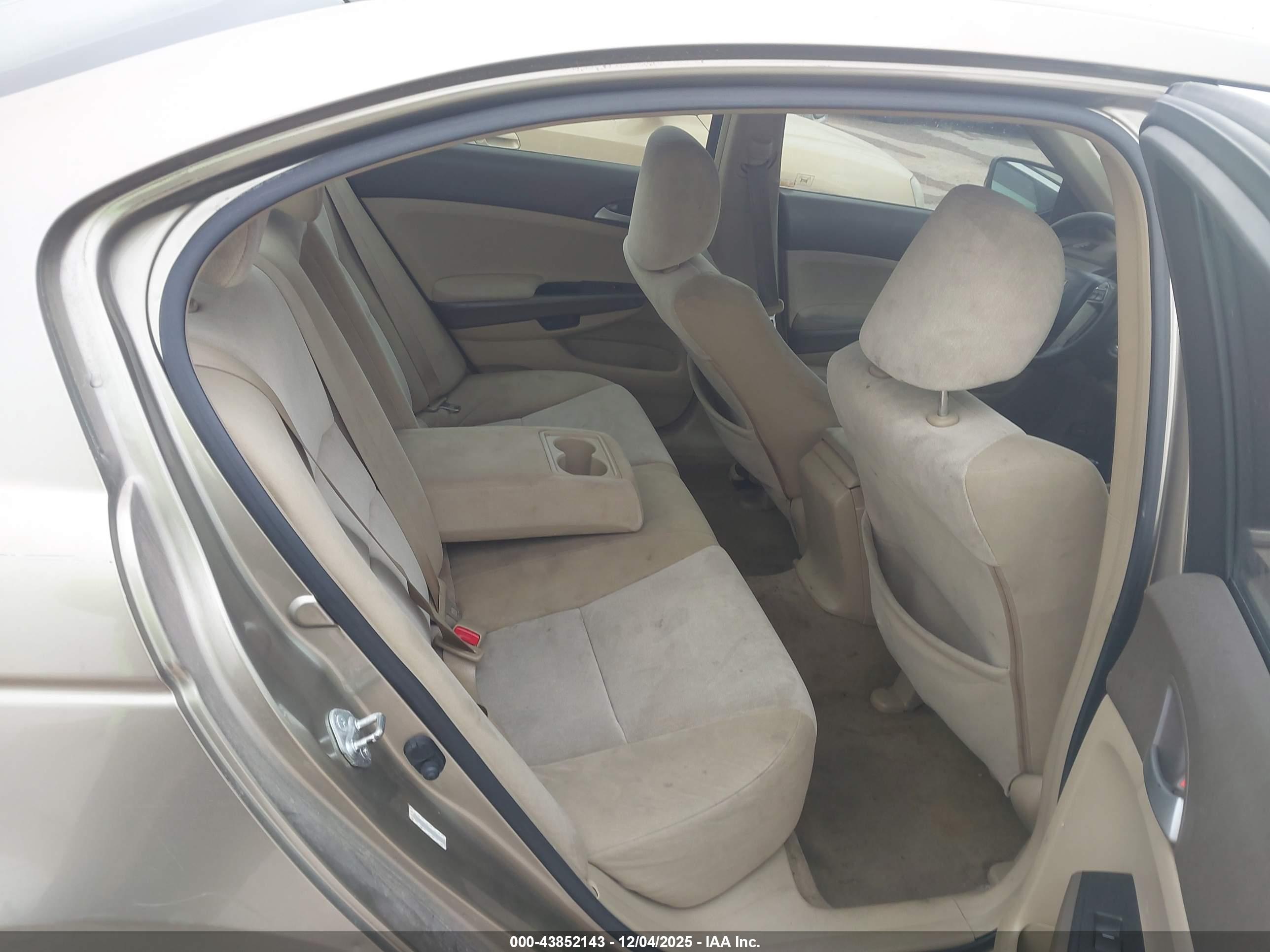 HONDA ACCORD image 8