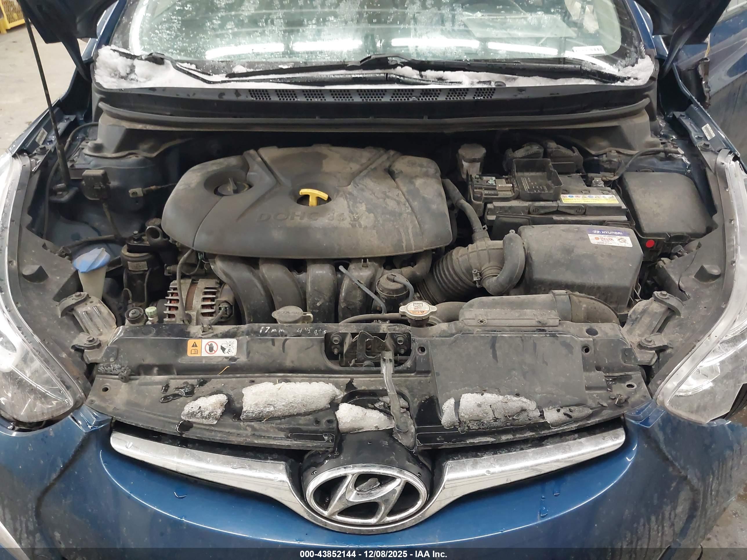HYUNDAI ELANTRA image 10