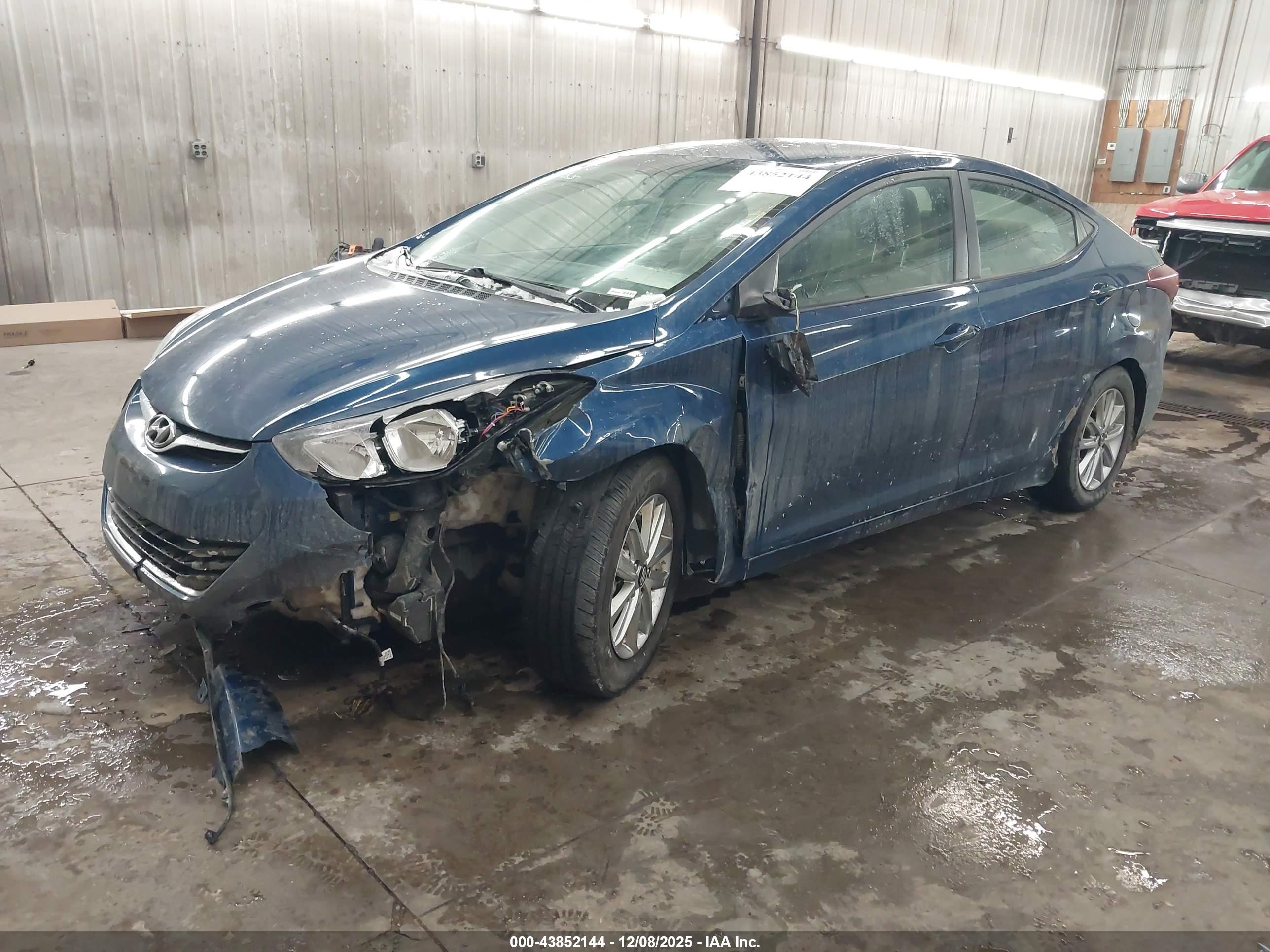 HYUNDAI ELANTRA image 2
