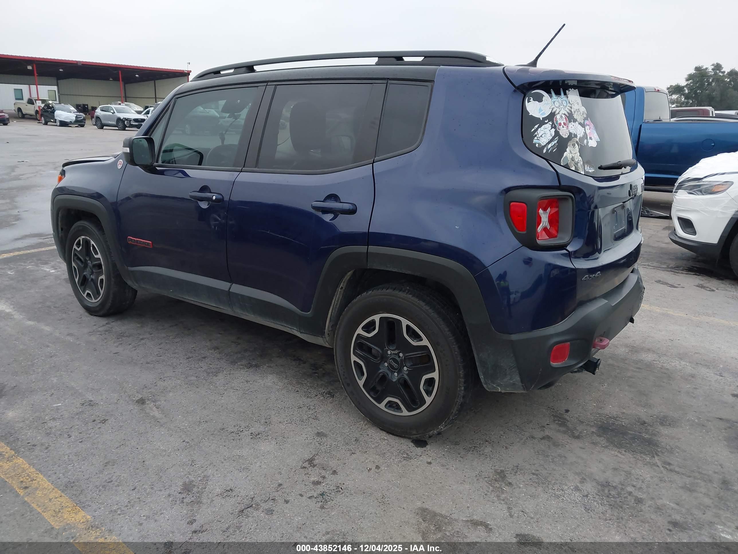 JEEP RENEGADE image 3