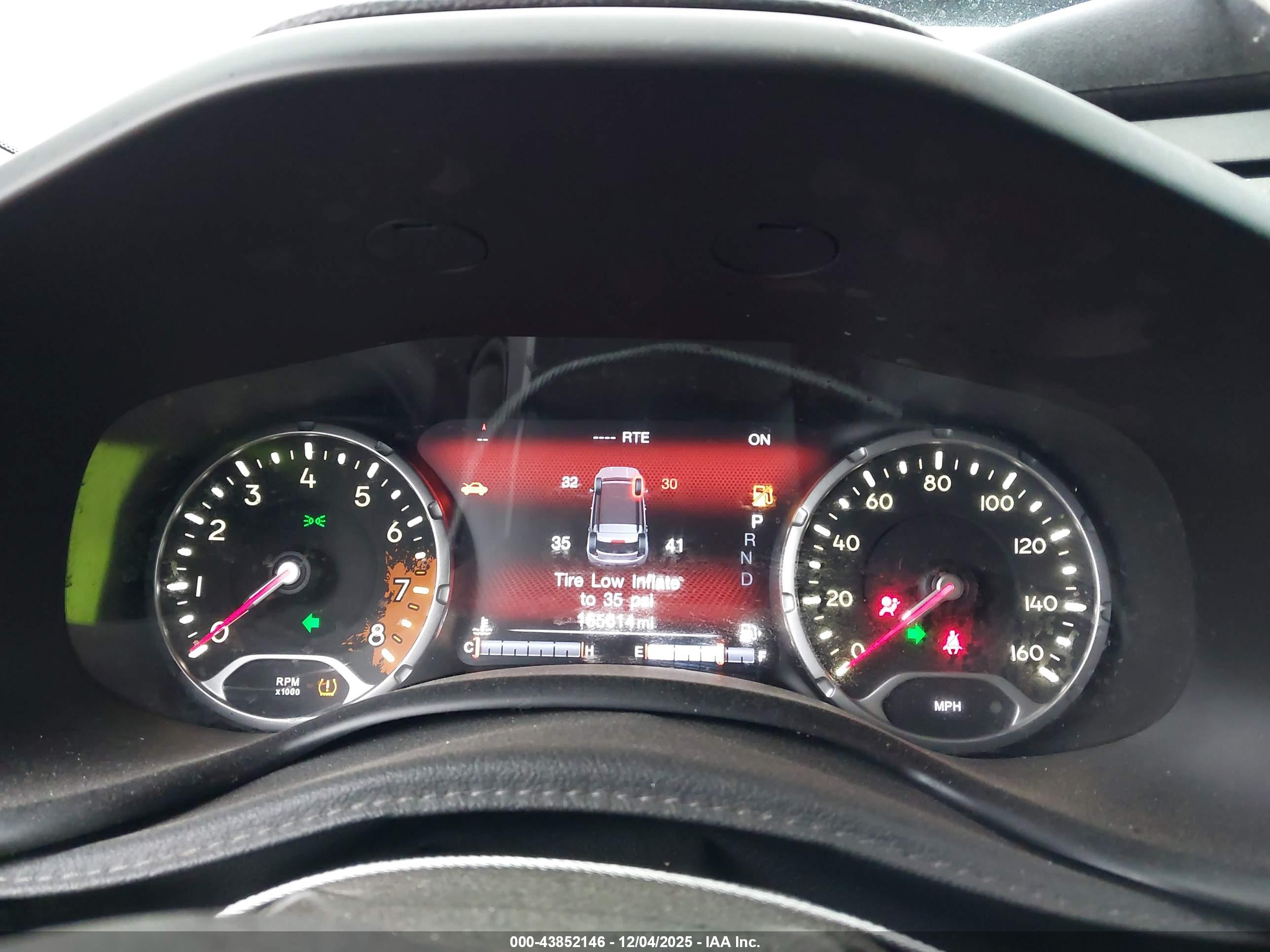 JEEP RENEGADE image 7
