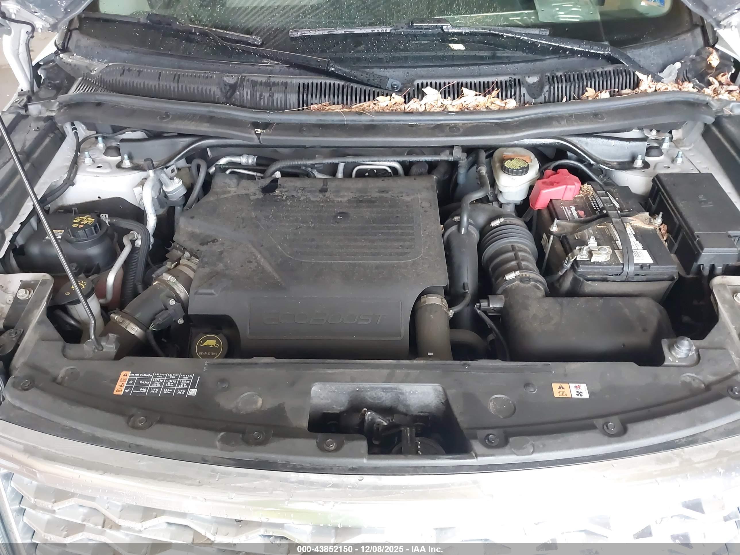 FORD EXPLORER image 10