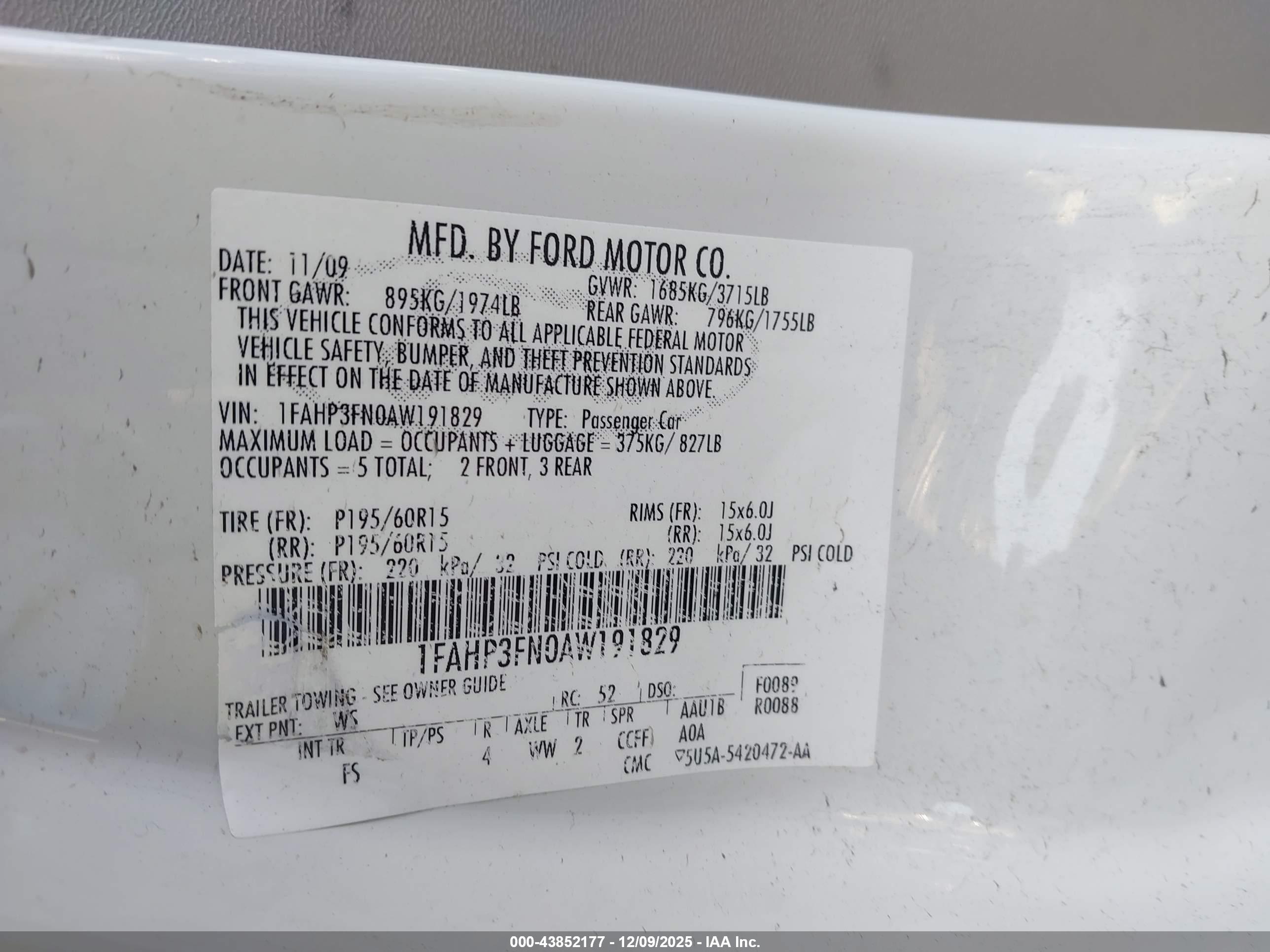 FORD FOCUS image 9