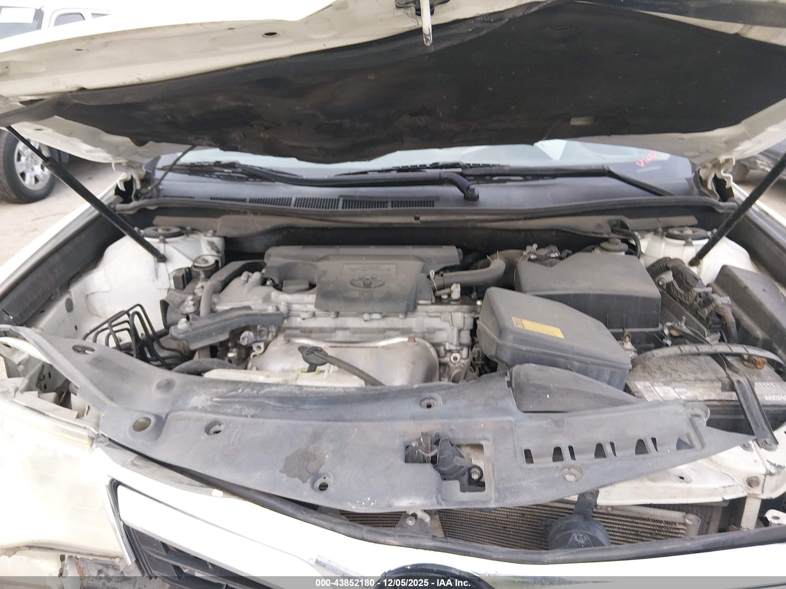 TOYOTA CAMRY image 10