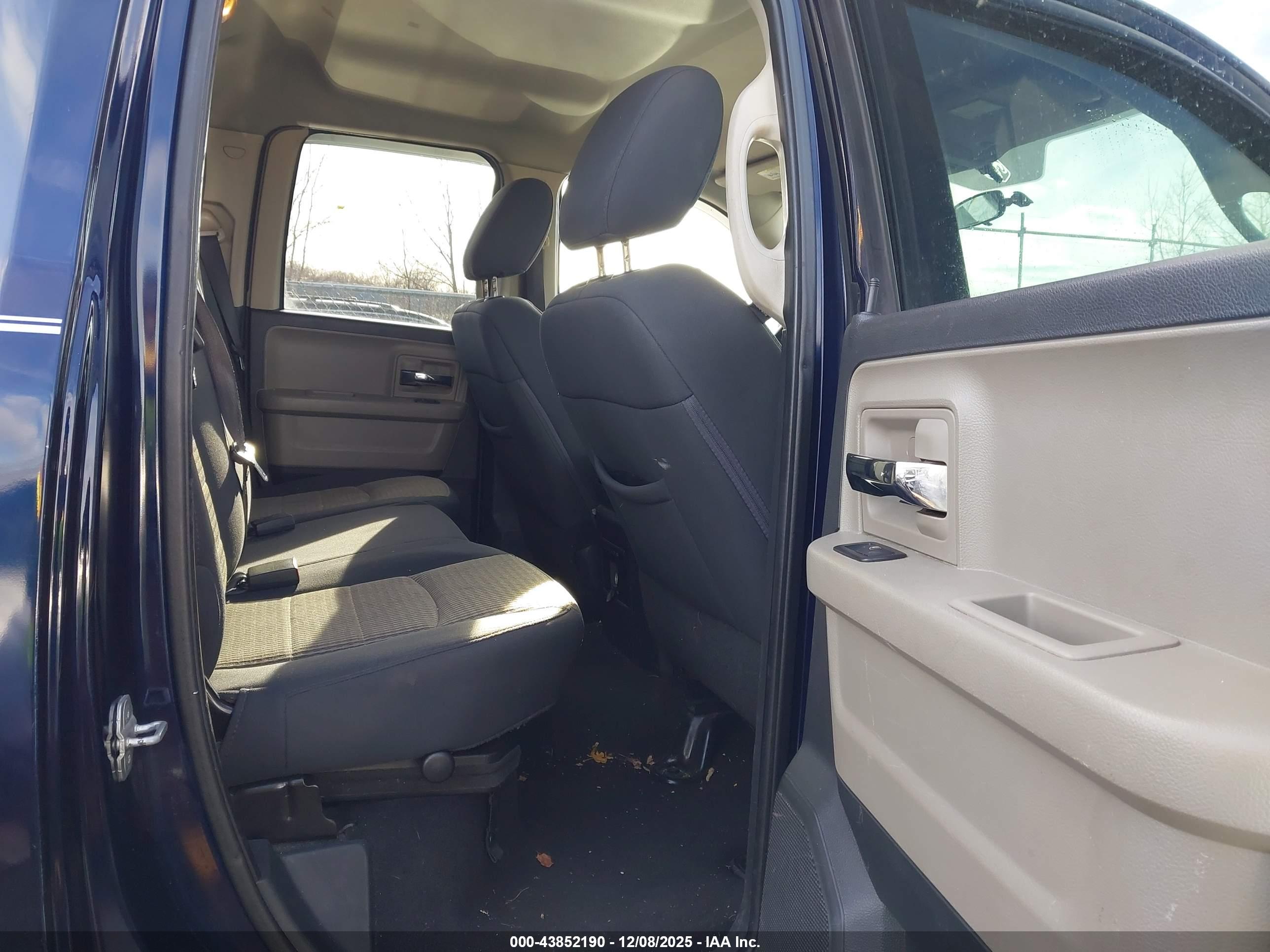 RAM 1500 image 8