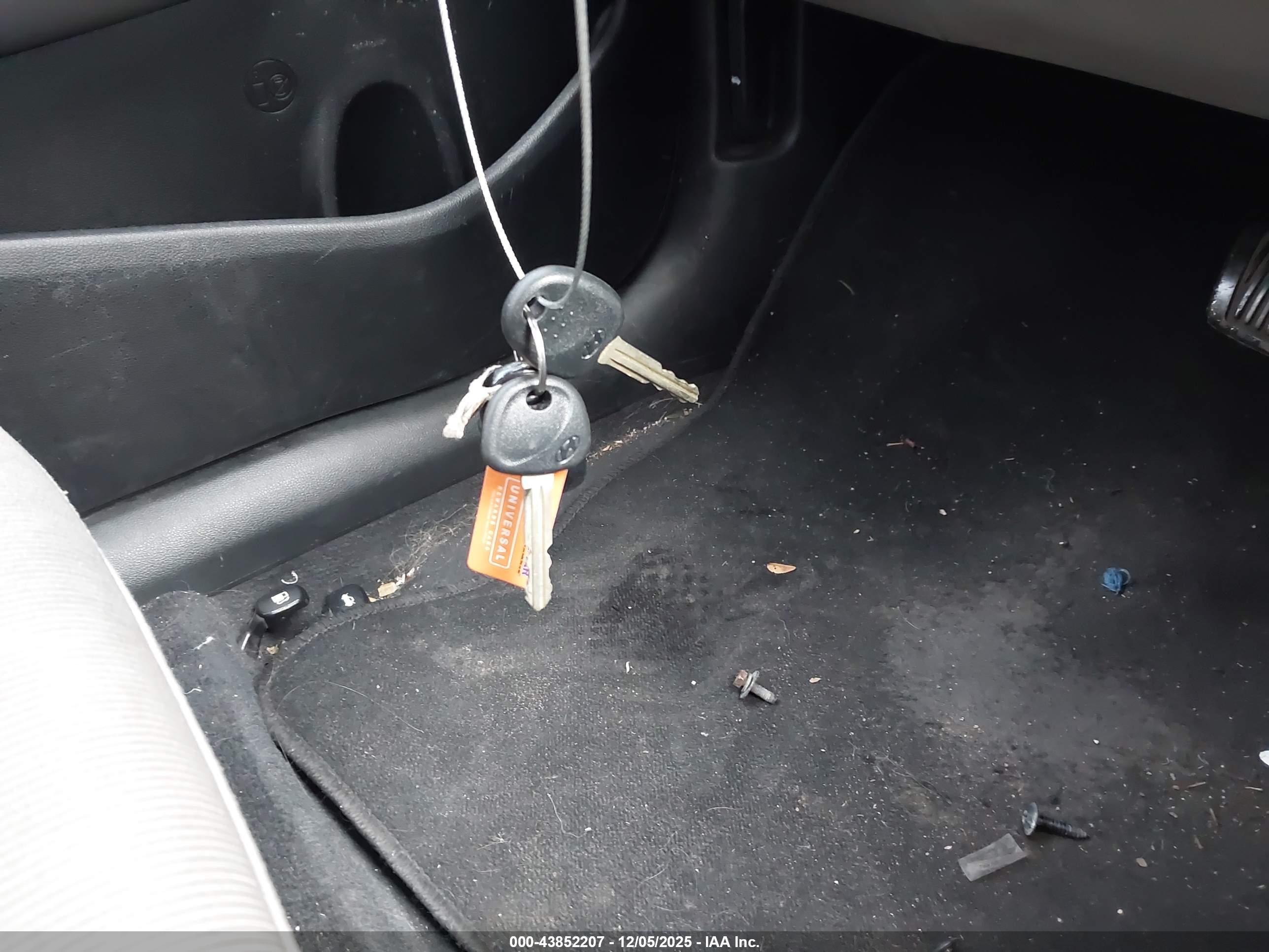 HYUNDAI ELANTRA image 11