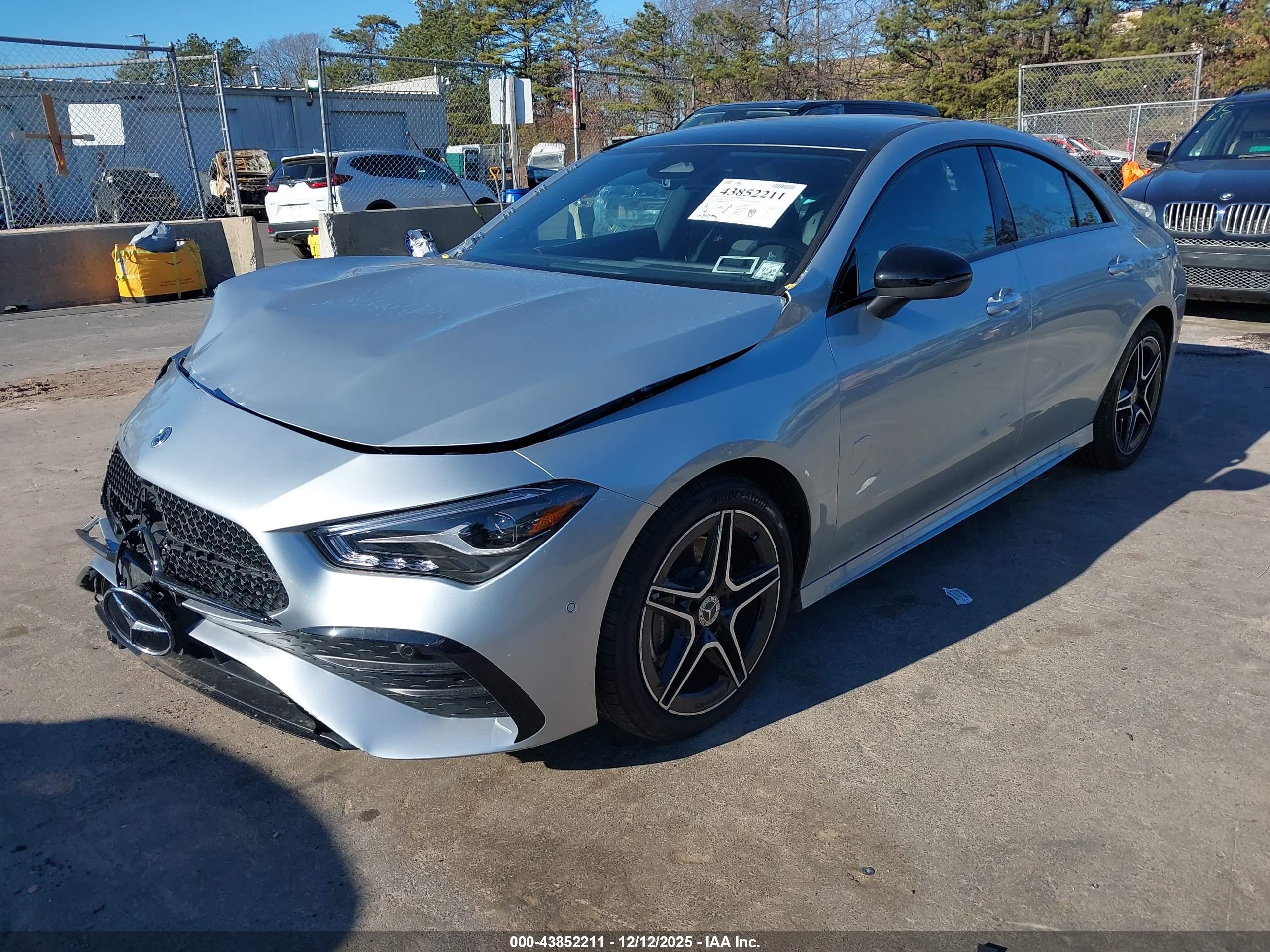 MERCEDES-BENZ CLA image 2