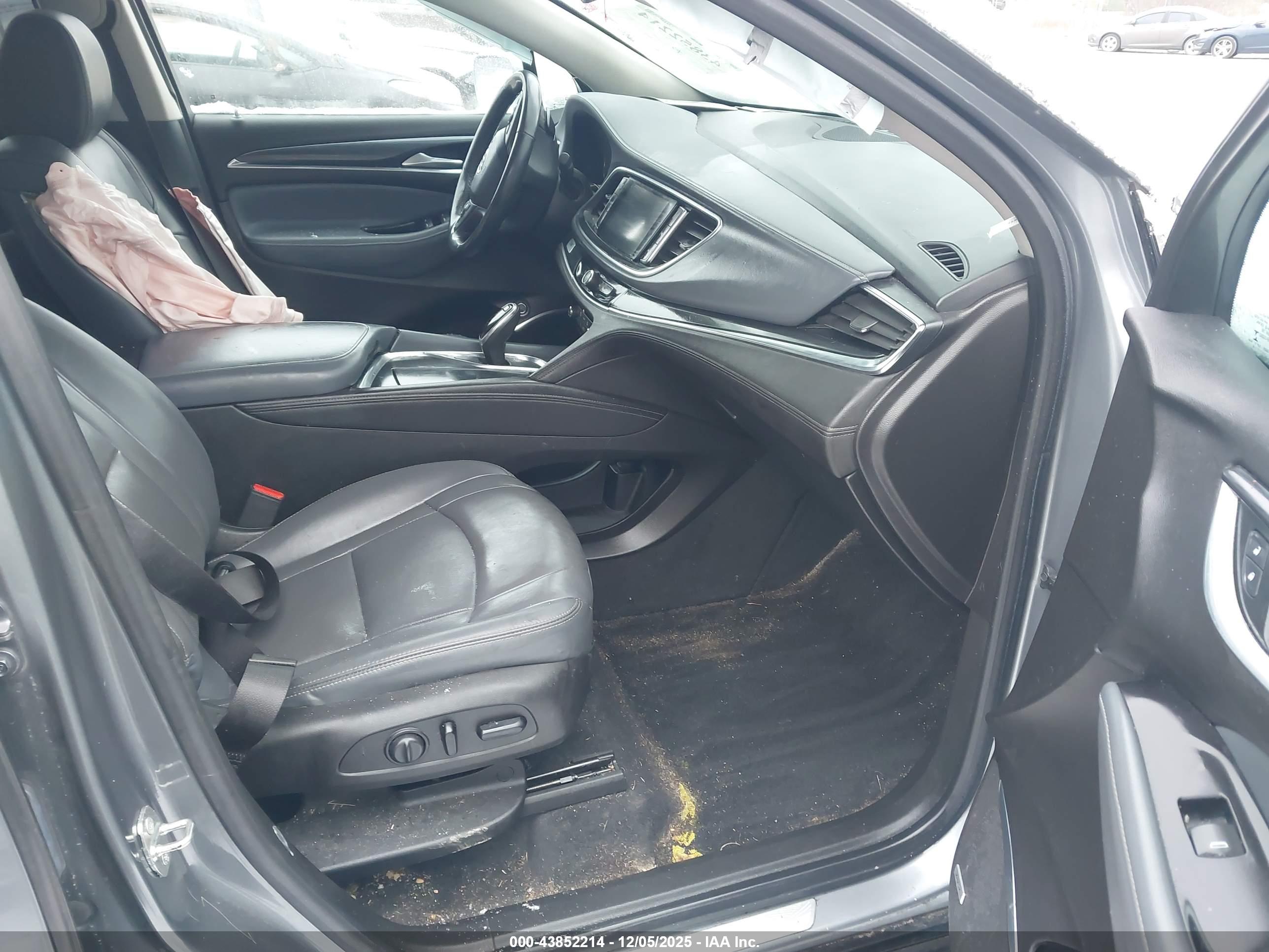 BUICK ENCLAVE image 5