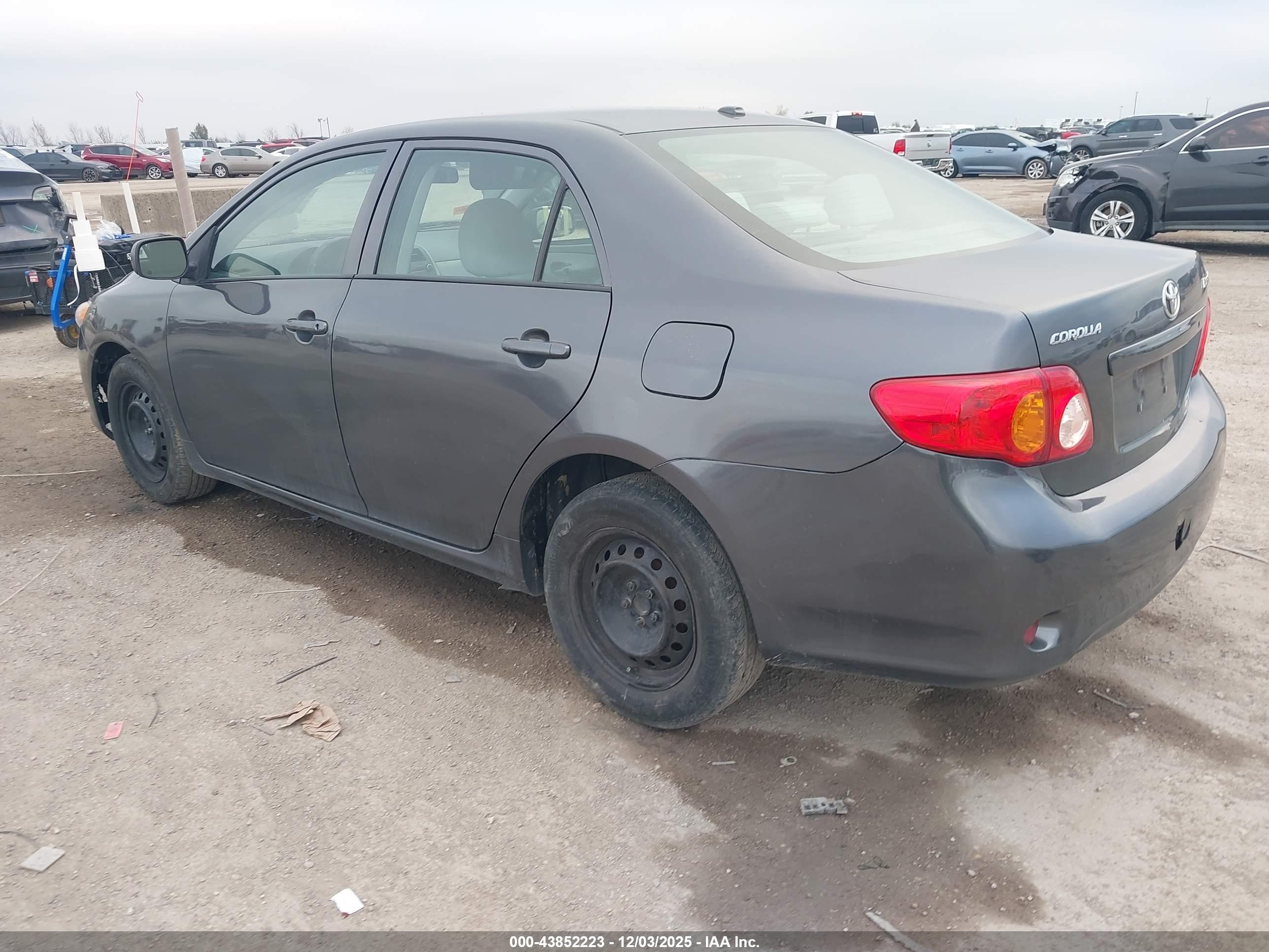 TOYOTA COROLLA image 3