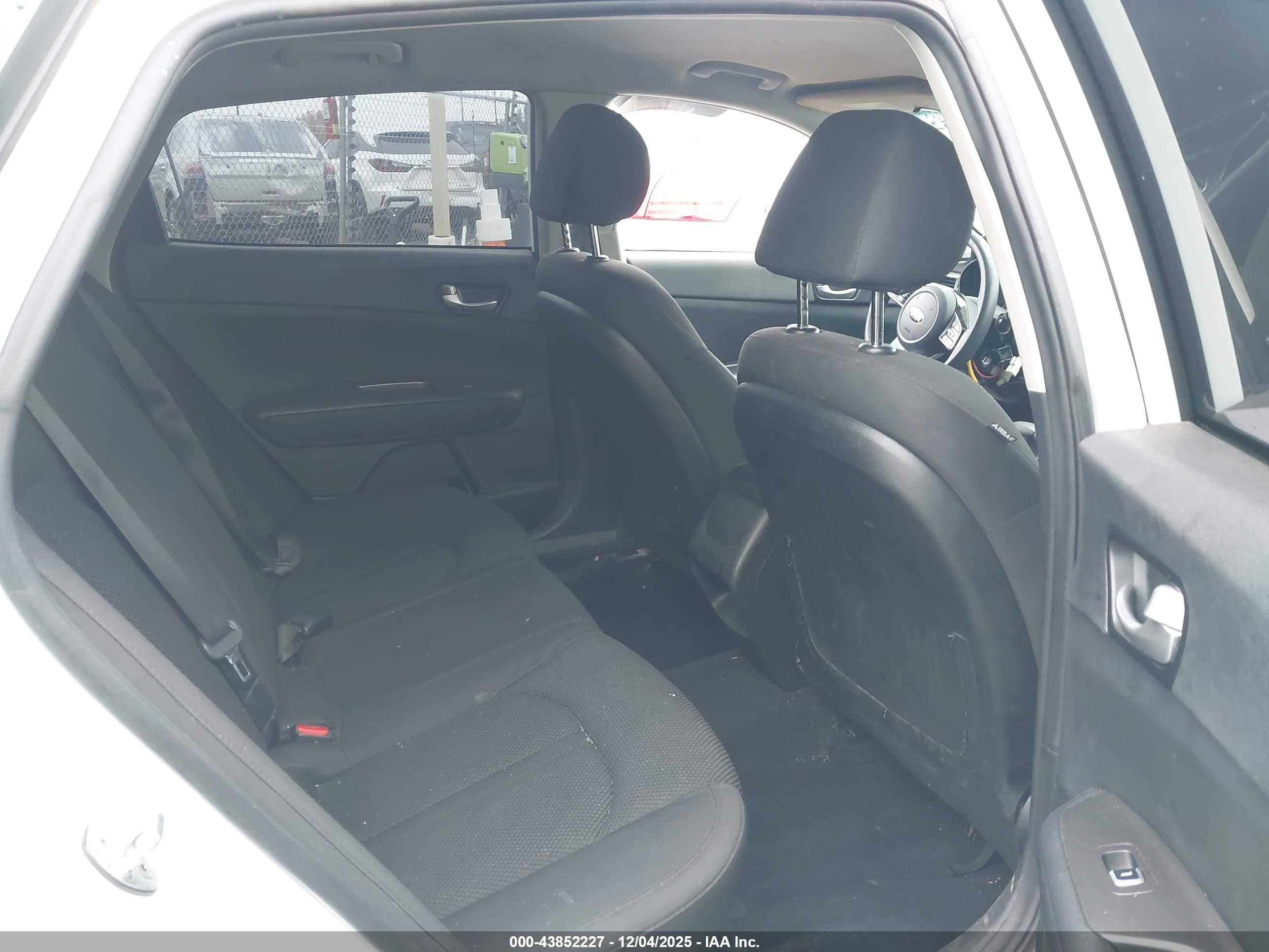 KIA OPTIMA image 8