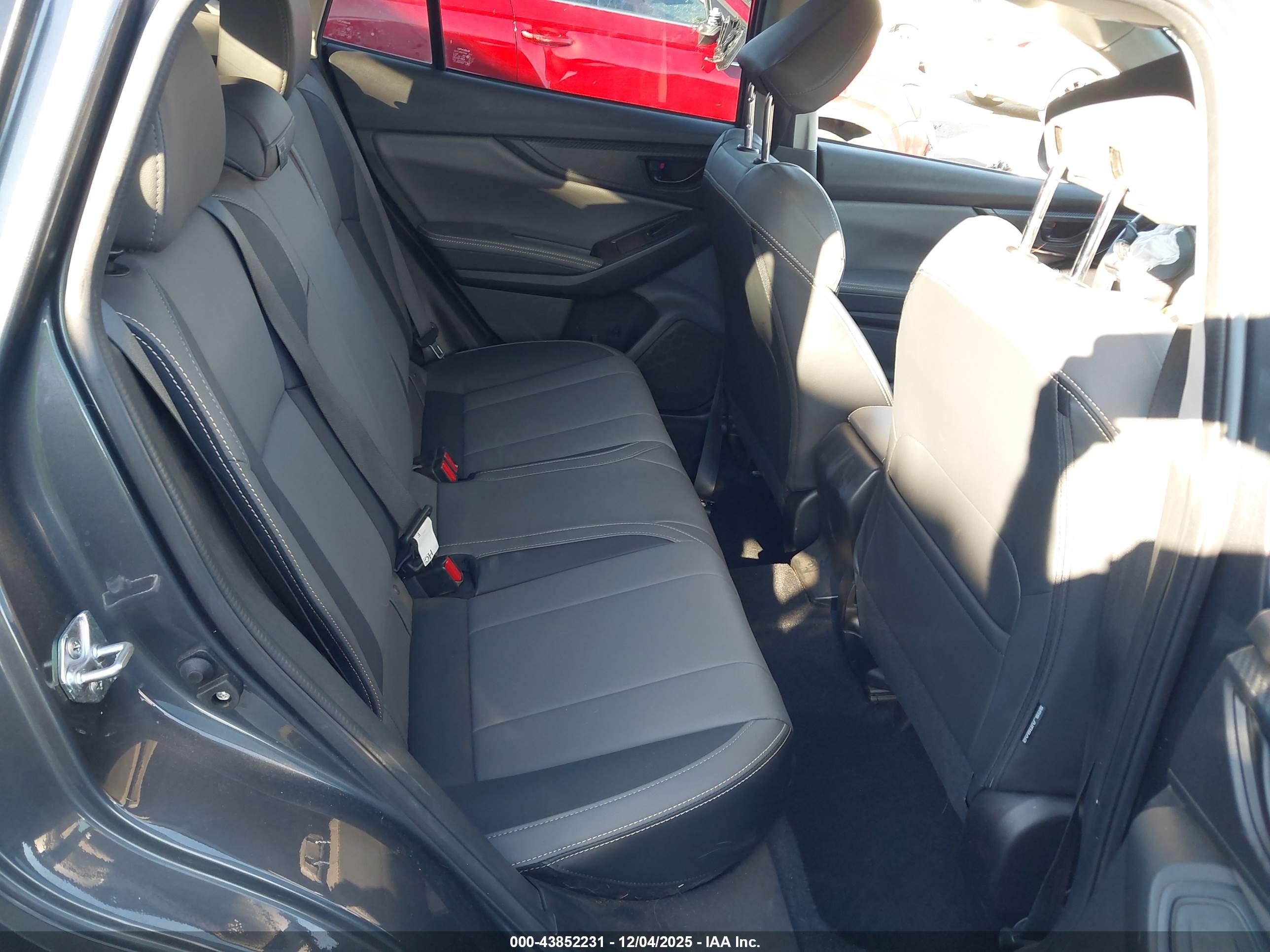SUBARU CROSSTREK image 8