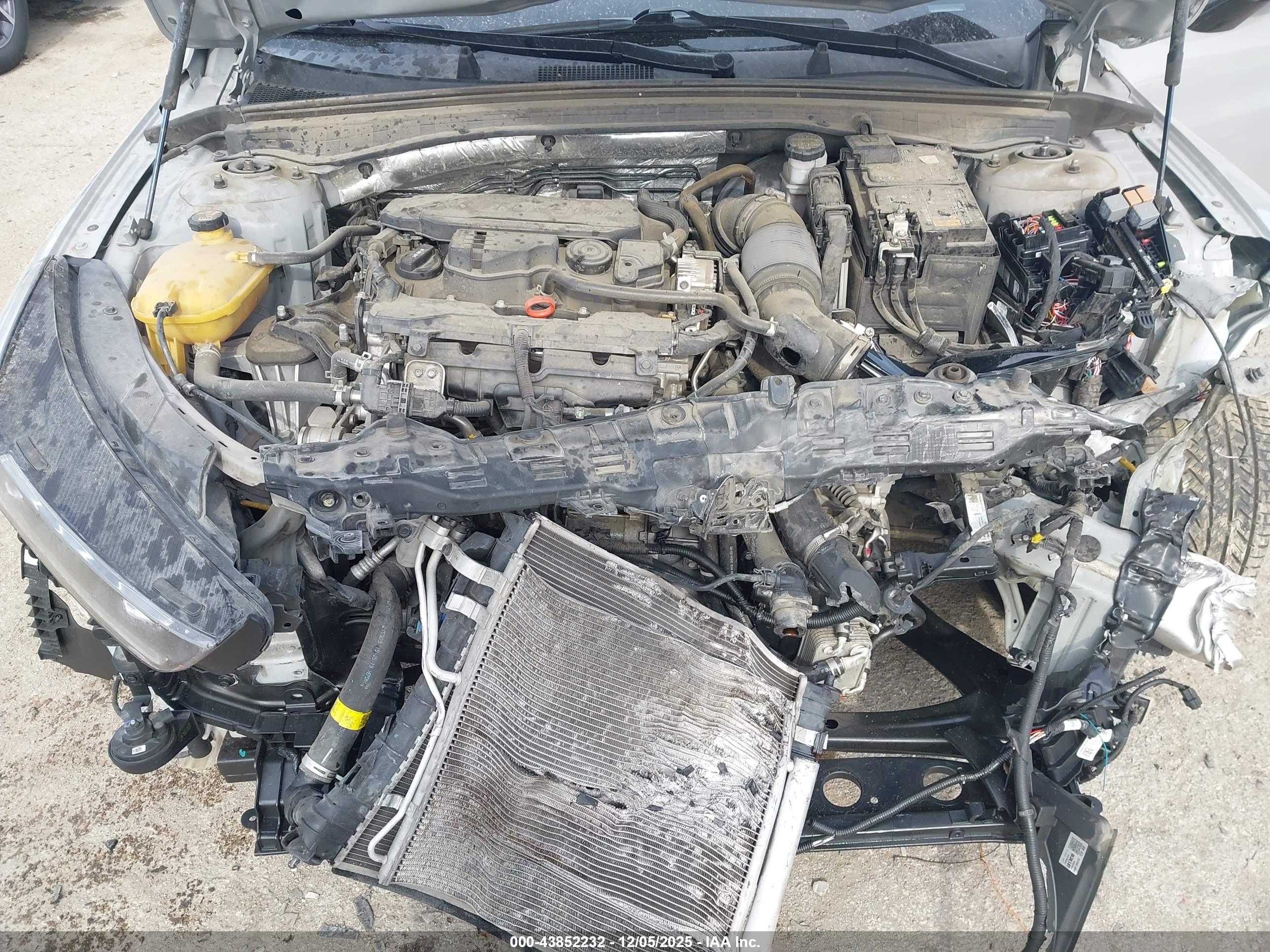 KIA K5 image 10
