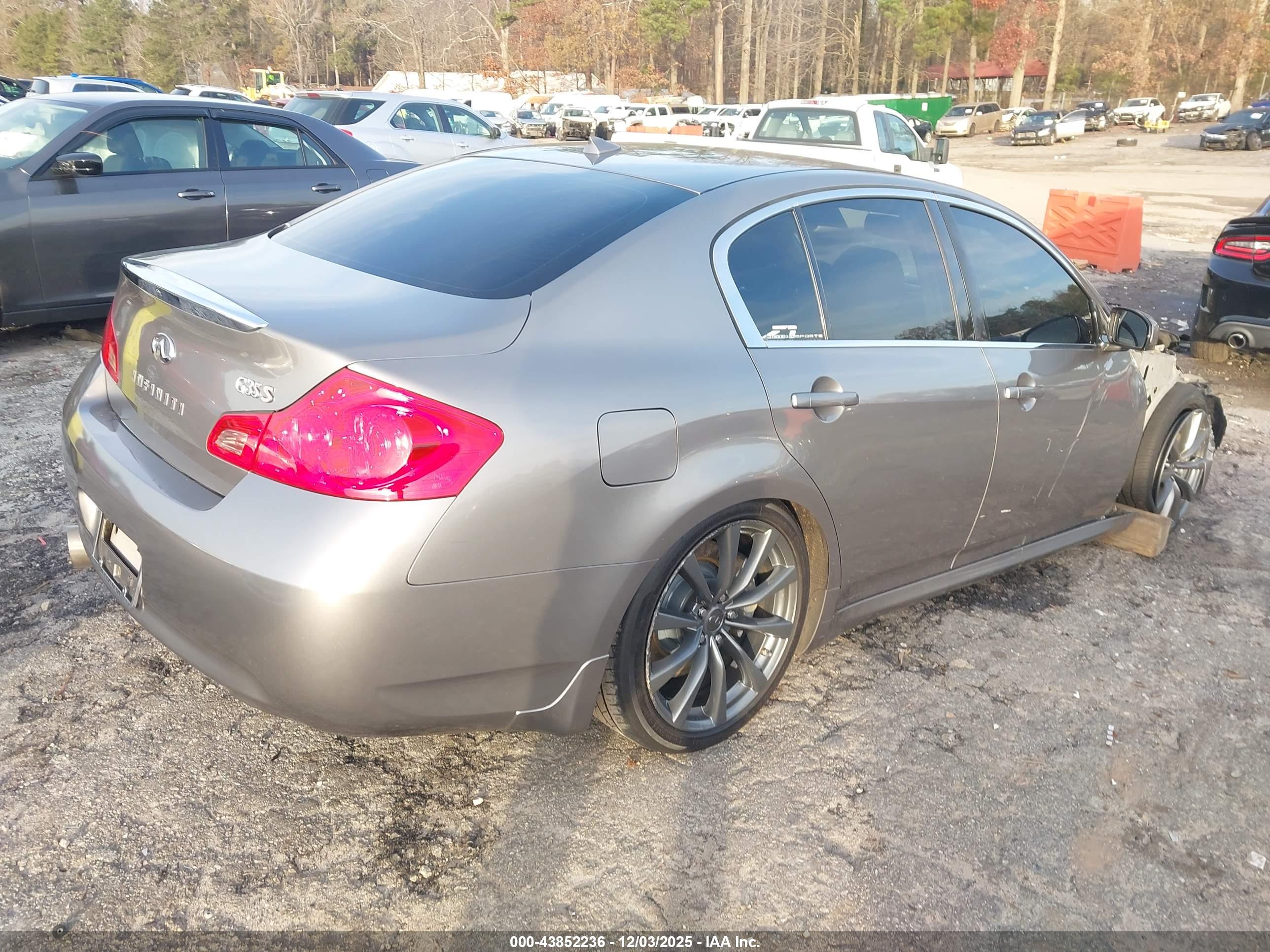 INFINITI G35 image 4