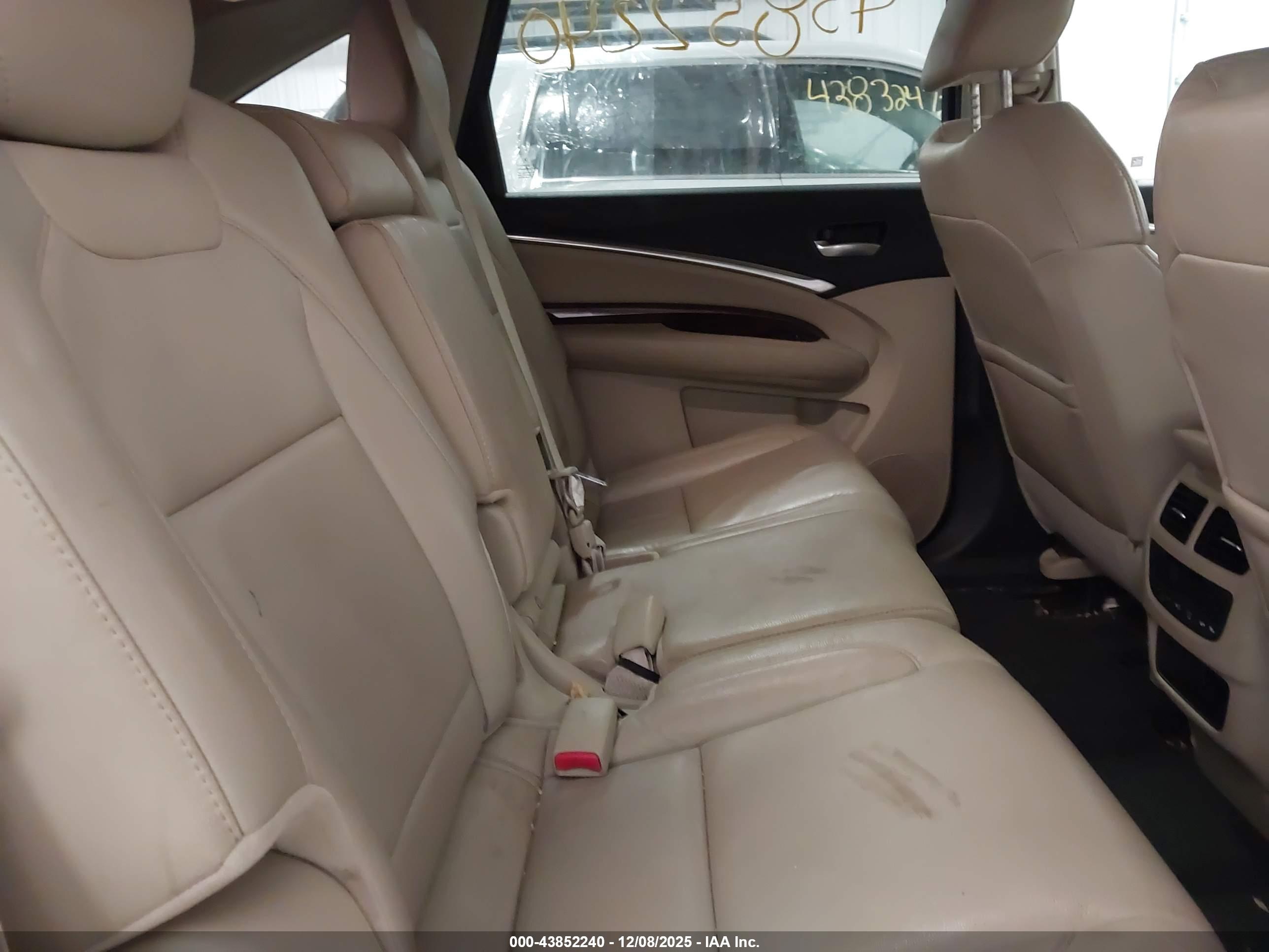 ACURA MDX image 8