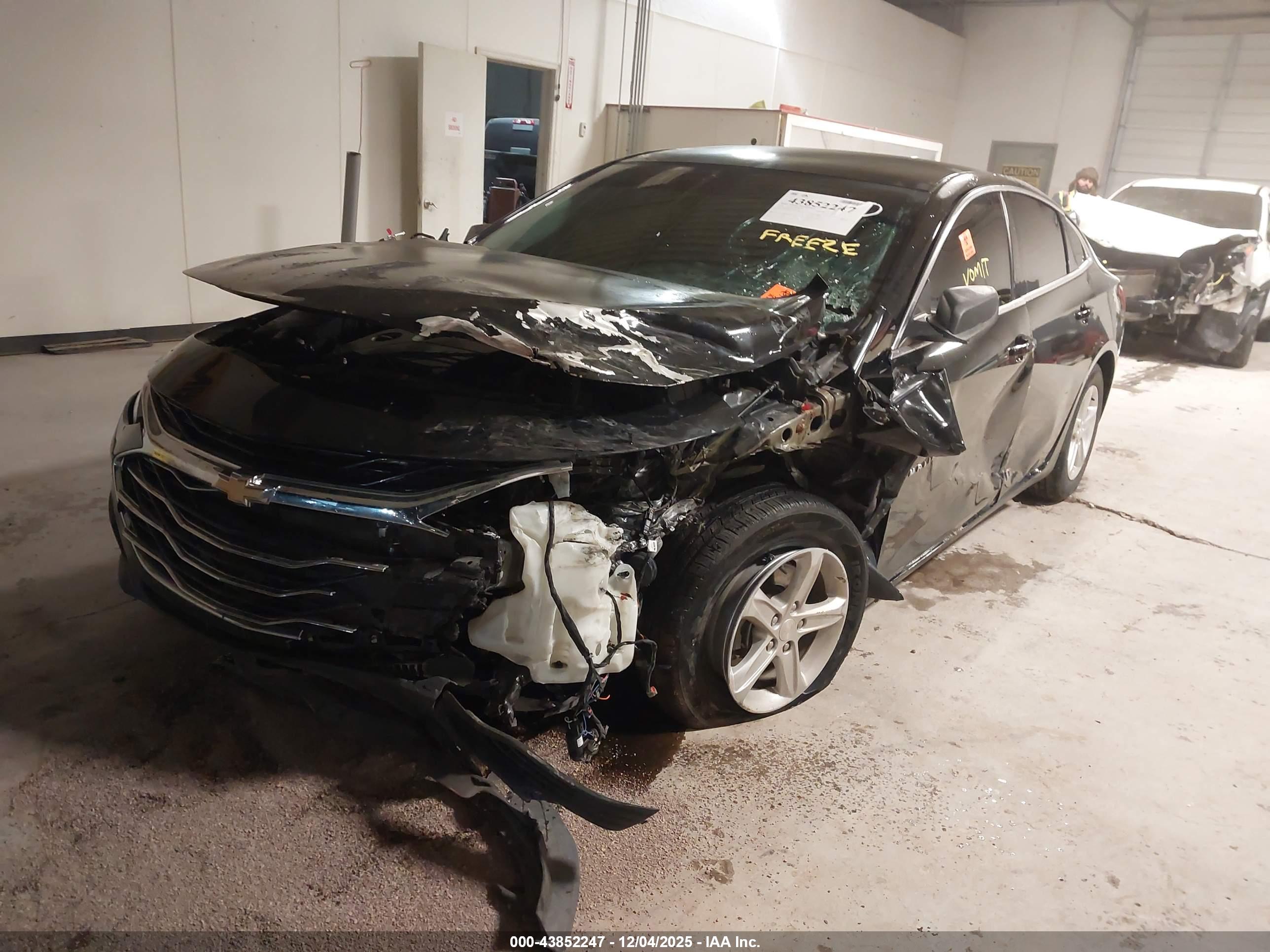 CHEVROLET MALIBU image 2