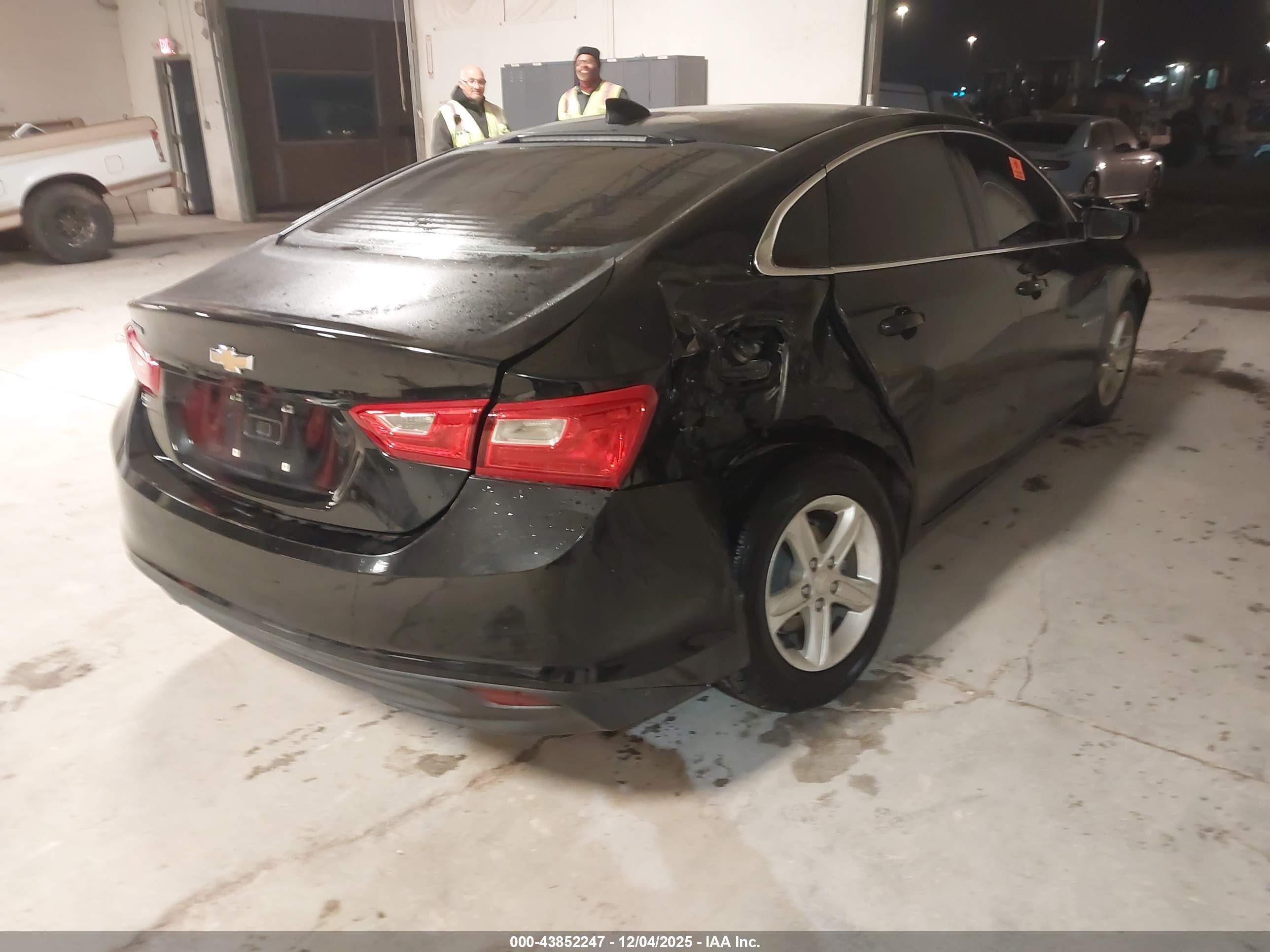 CHEVROLET MALIBU image 4