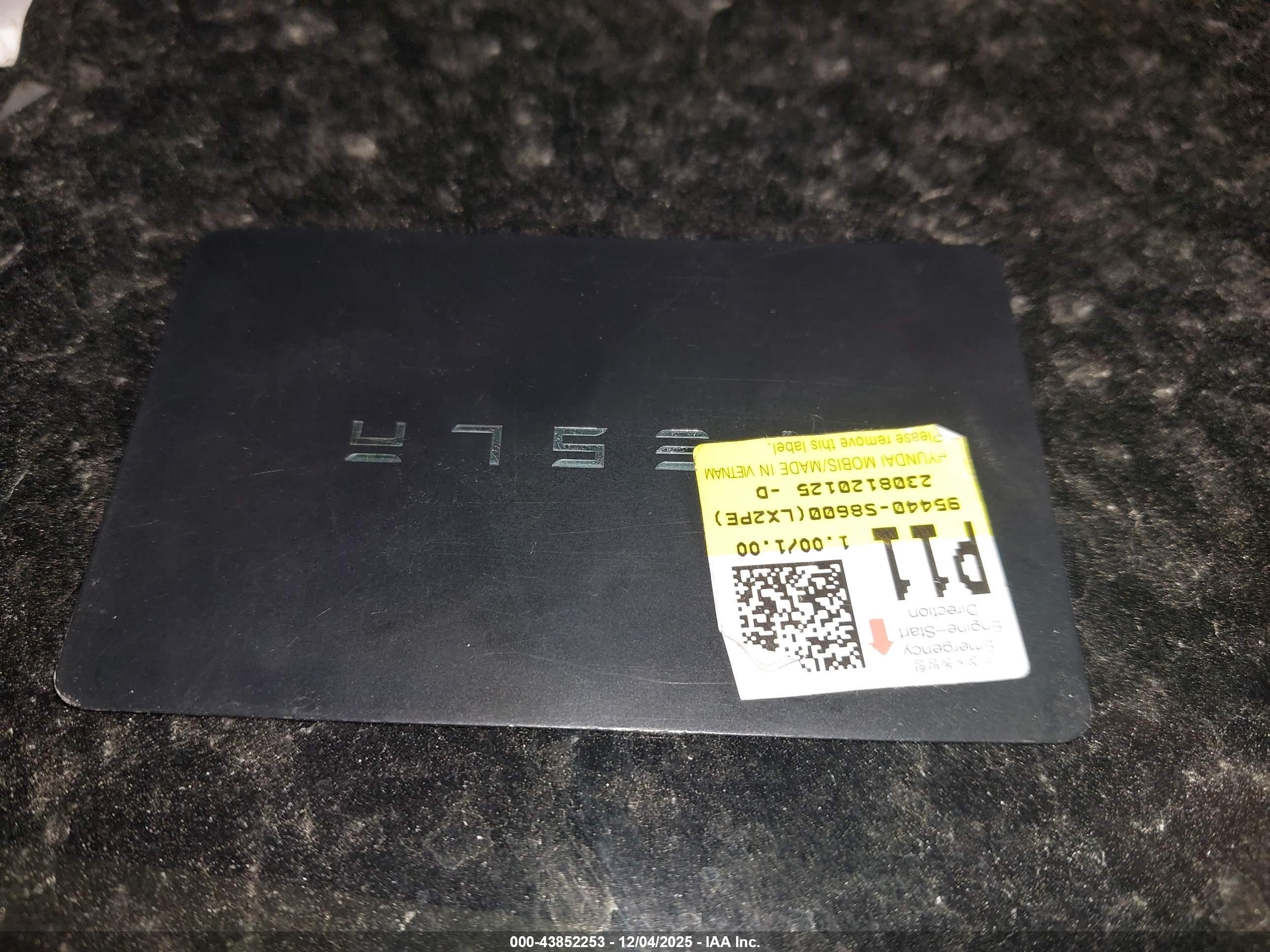 TESLA MODEL image 11