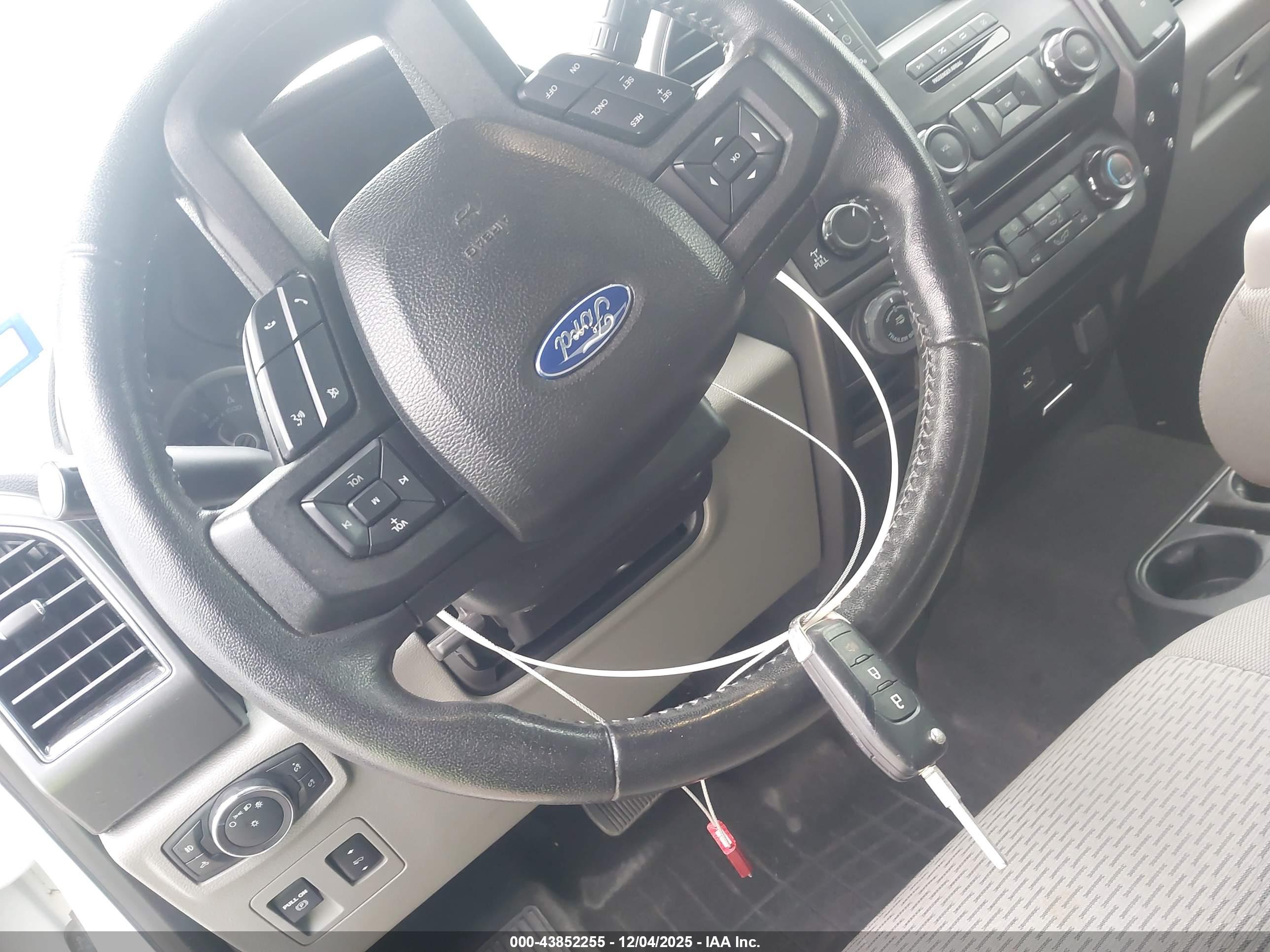 FORD F-150 image 11
