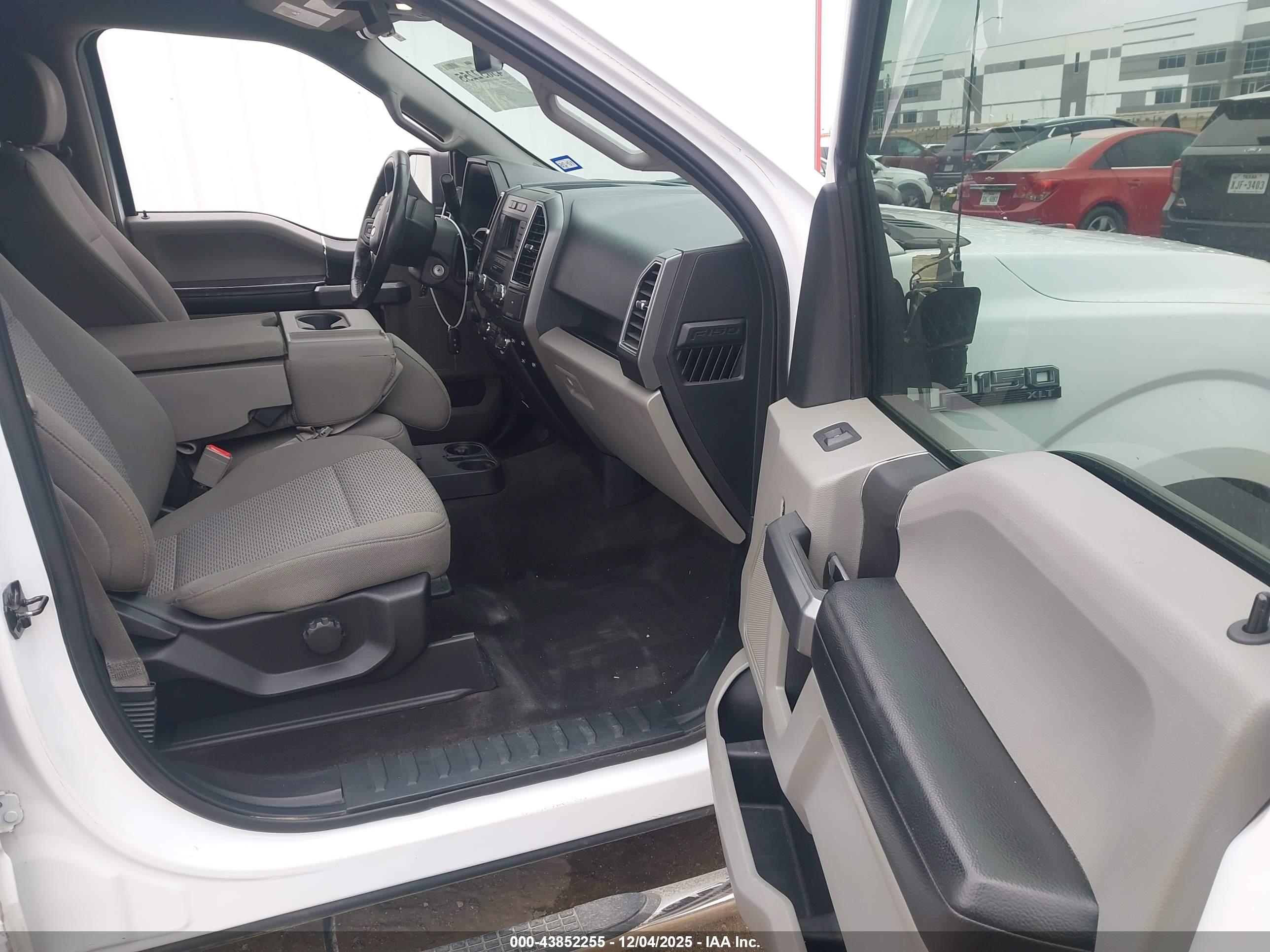 FORD F-150 image 5