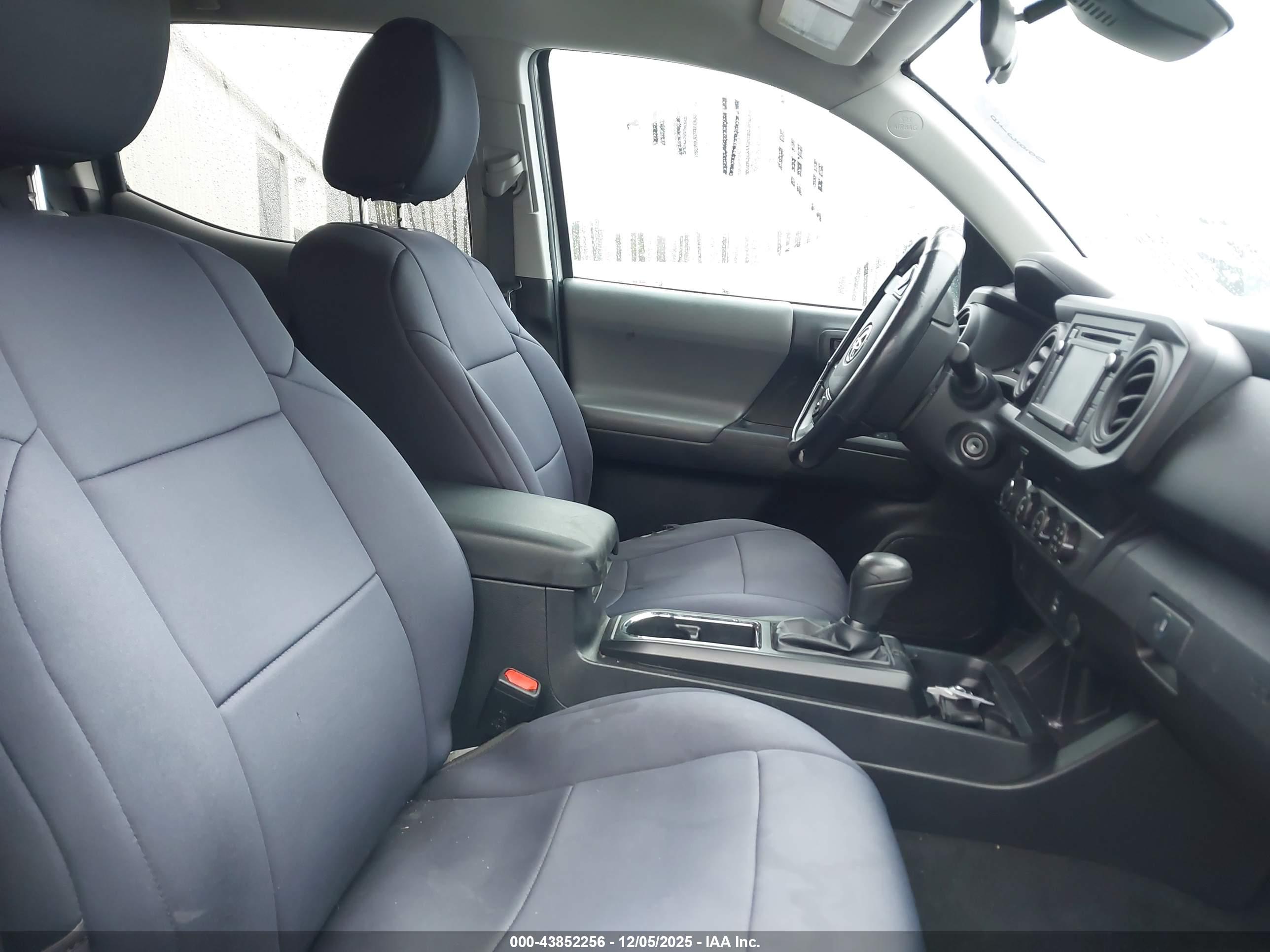 TOYOTA TACOMA image 5