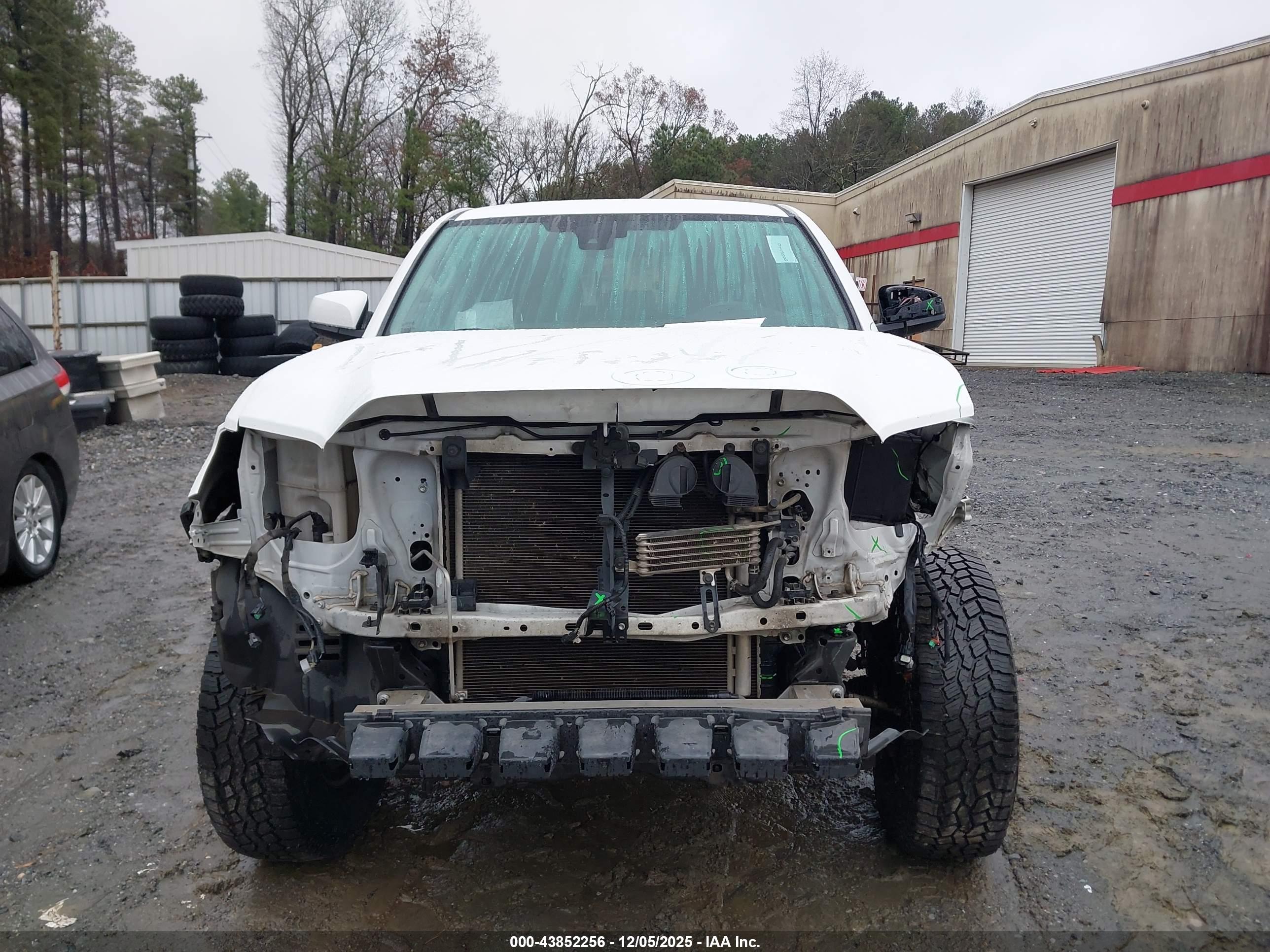 TOYOTA TACOMA image 6