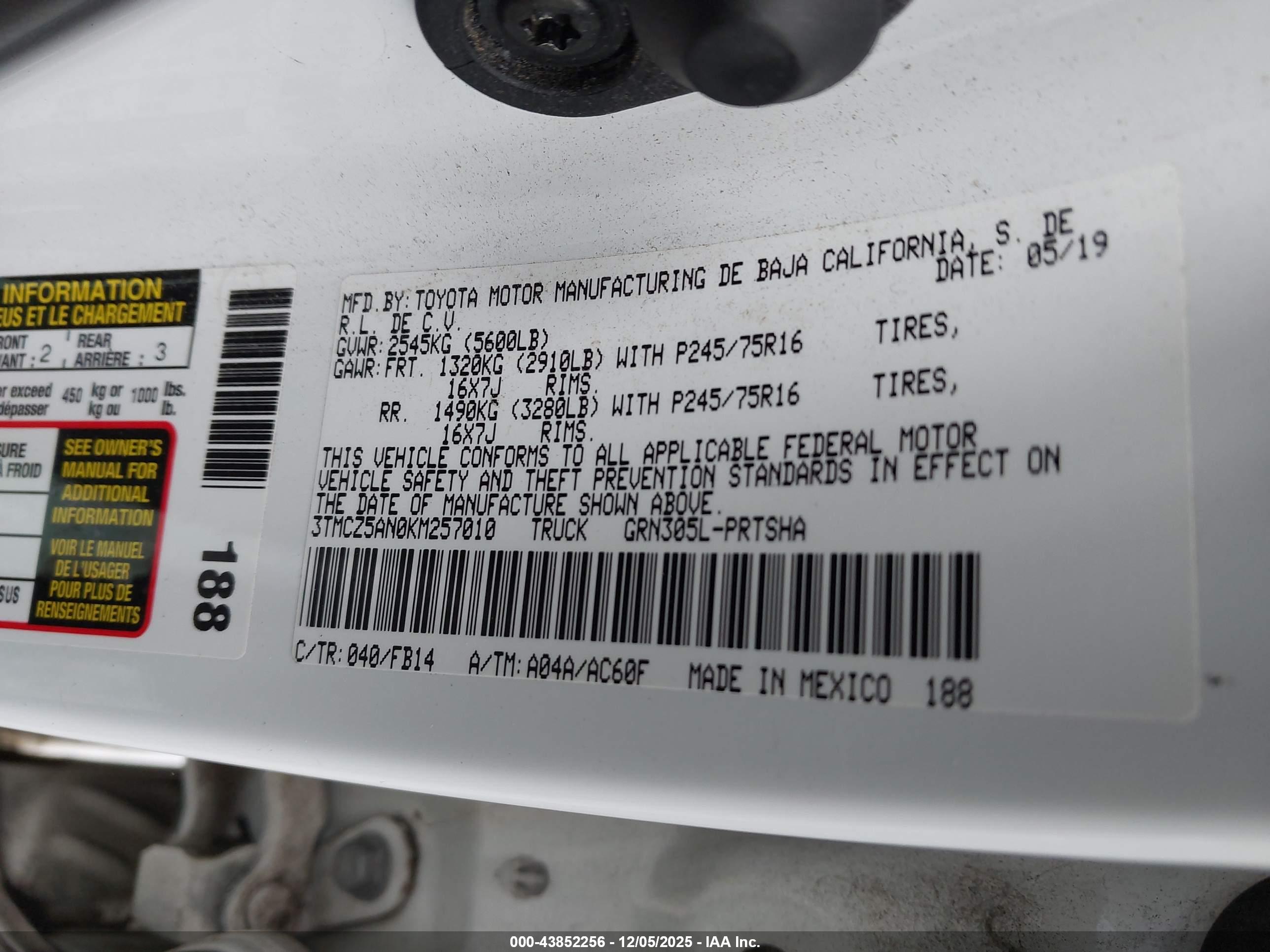 TOYOTA TACOMA image 9