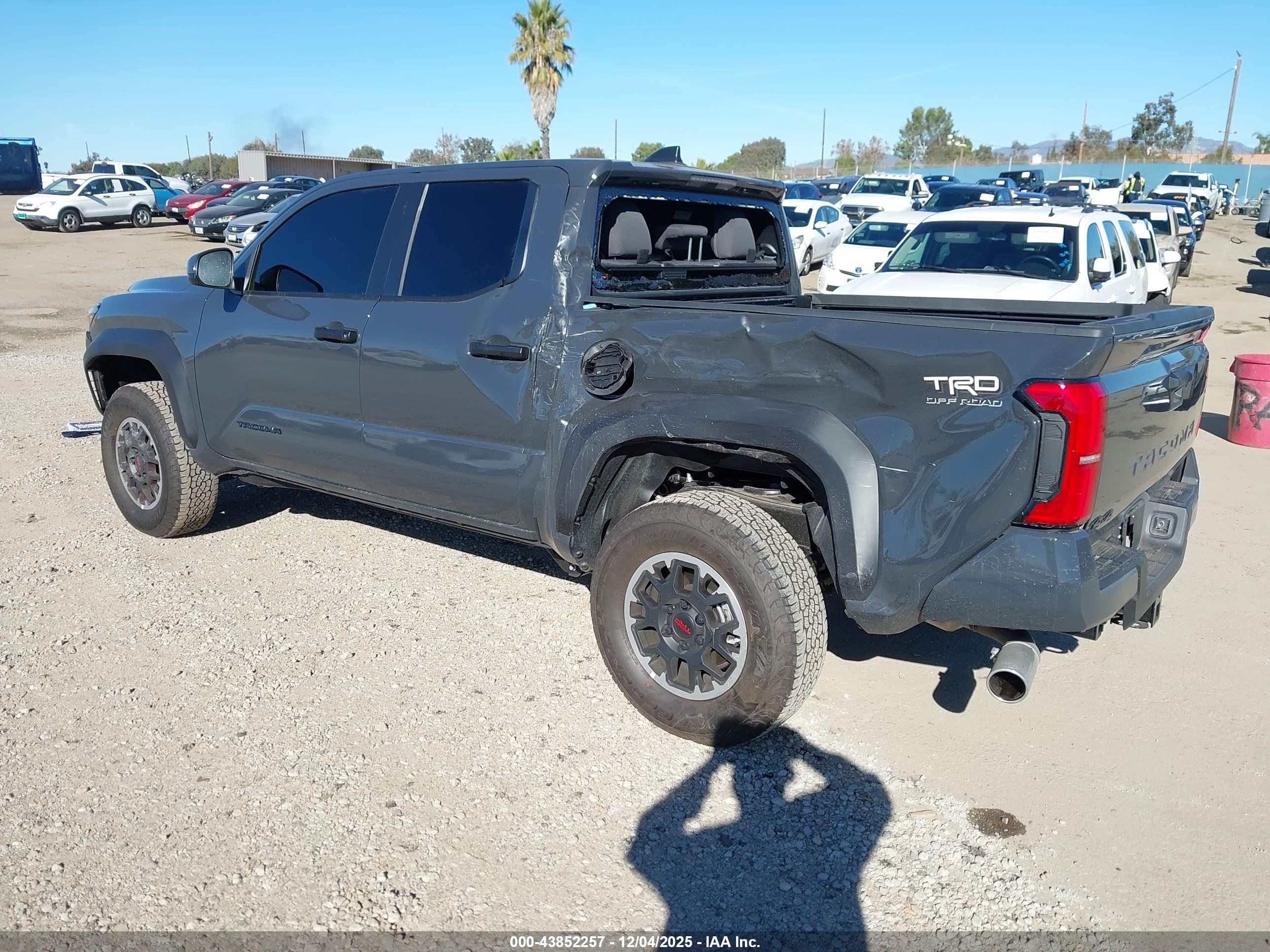 TOYOTA TACOMA image 3