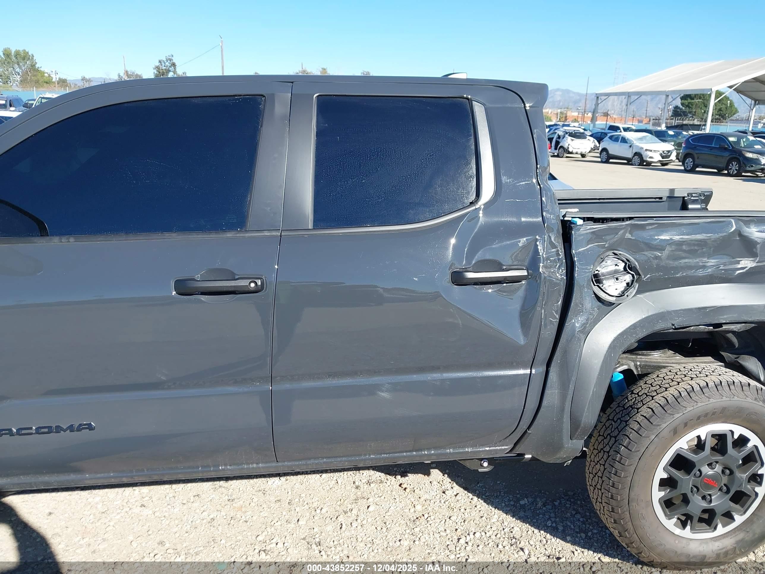 TOYOTA TACOMA image 6