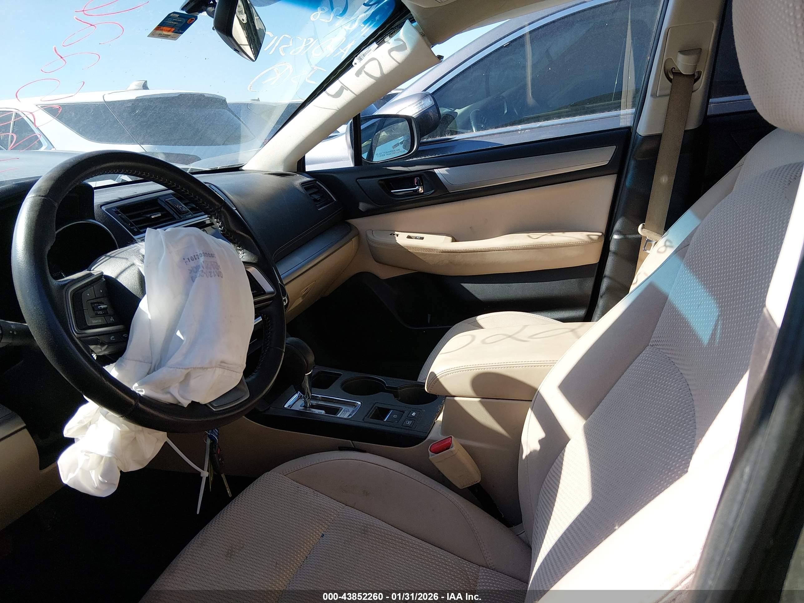 SUBARU OUTBACK image 5