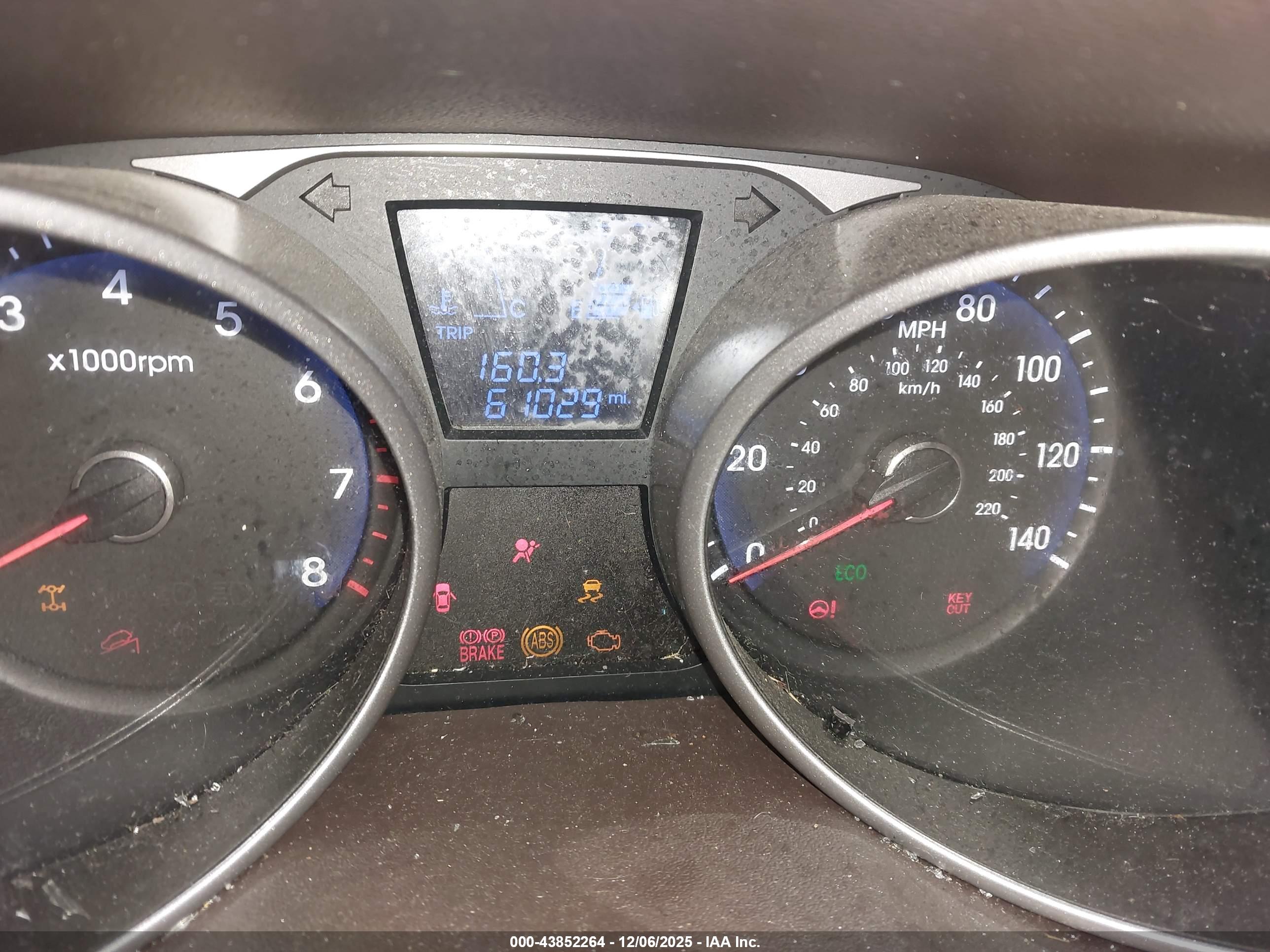HYUNDAI TUCSON image 7