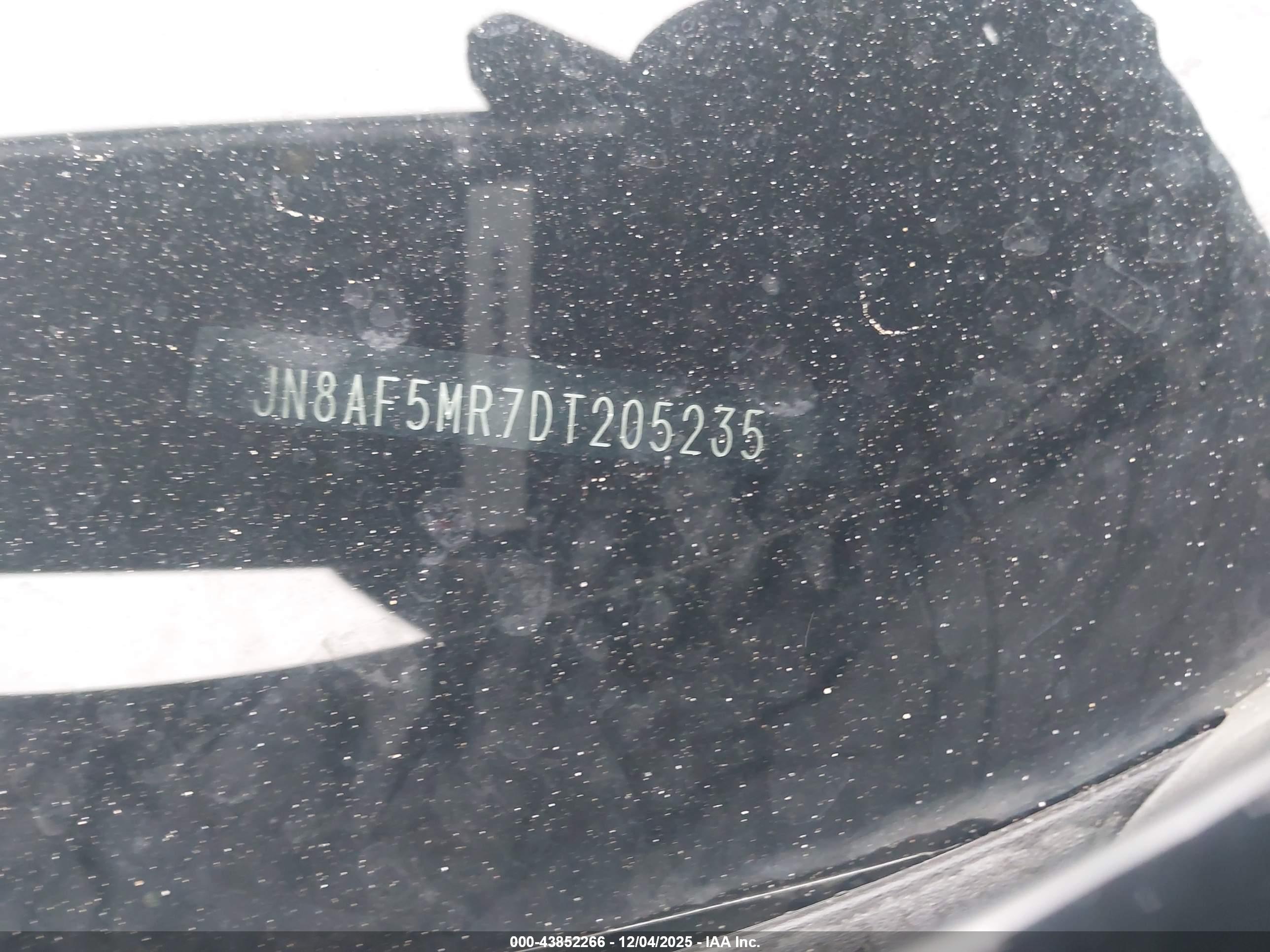 NISSAN JUKE image 9