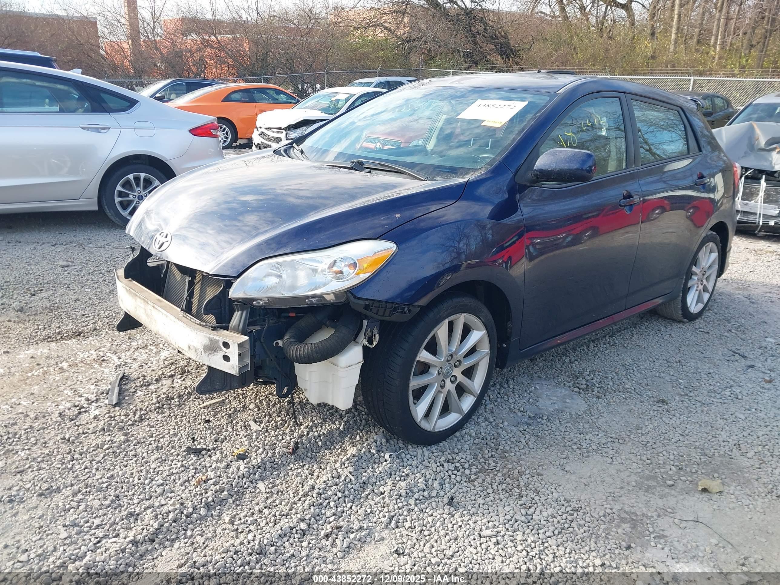 TOYOTA MATRIX image 2