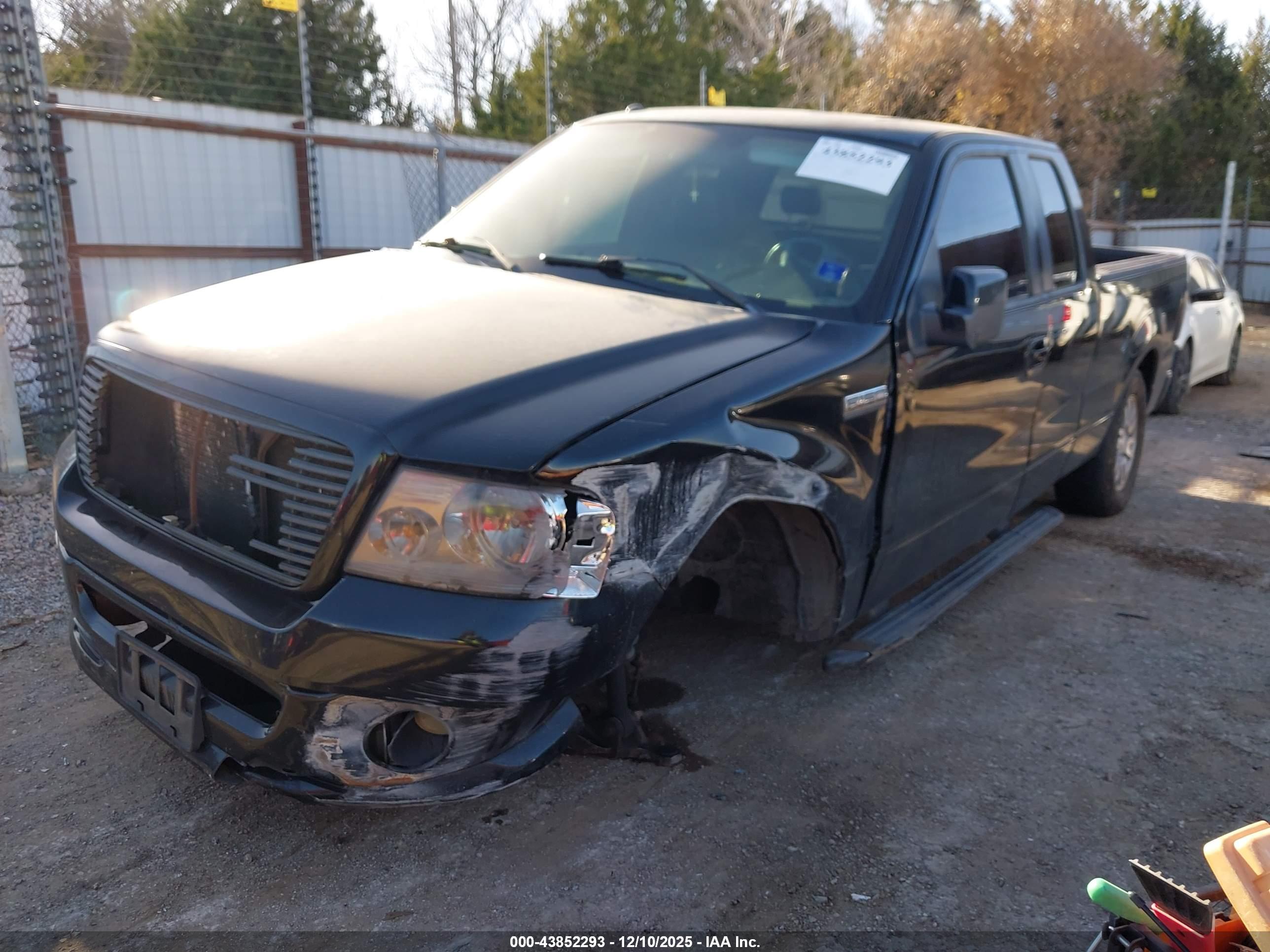 FORD F-150 image 2
