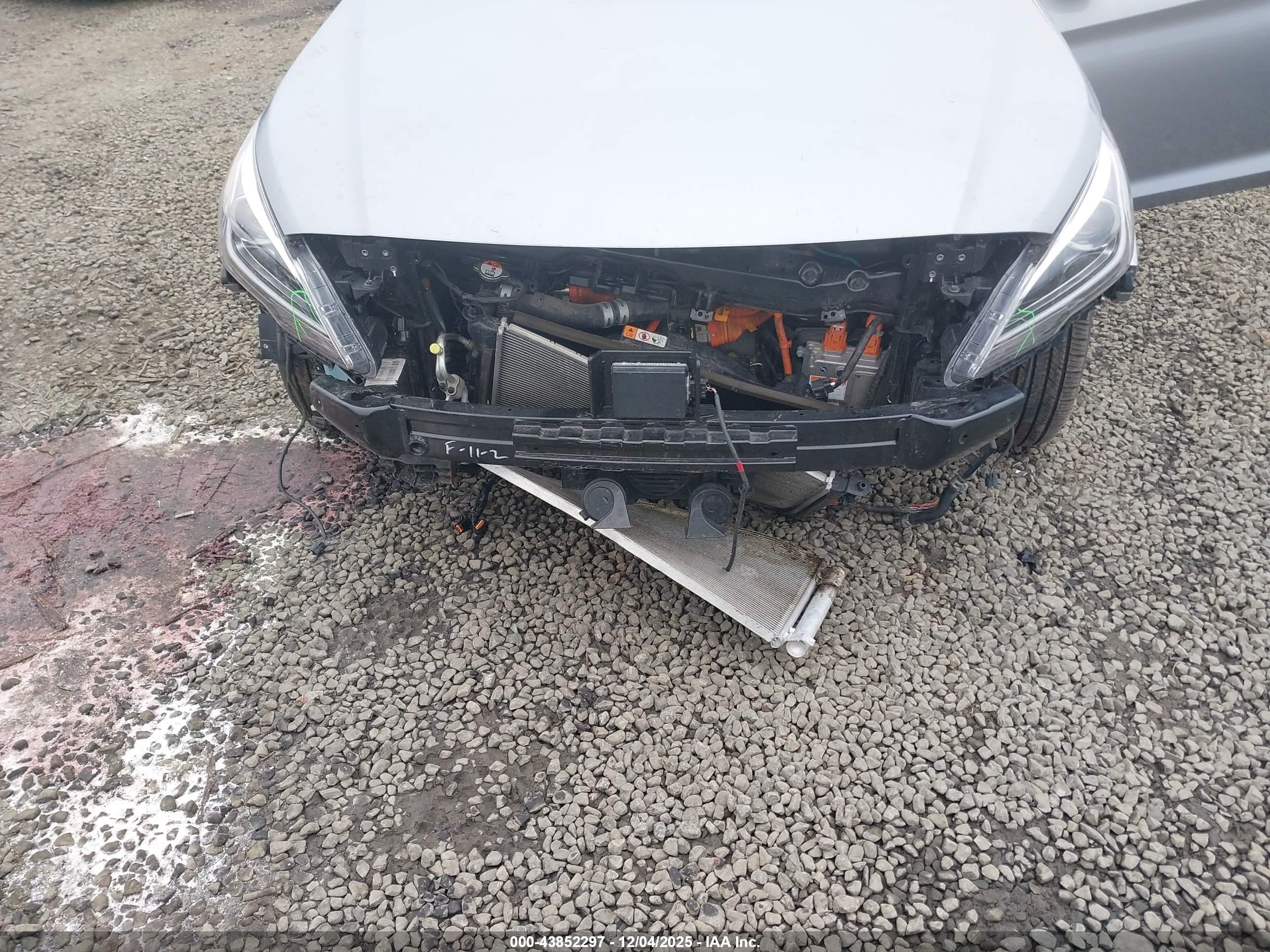 HYUNDAI SONATA image 6