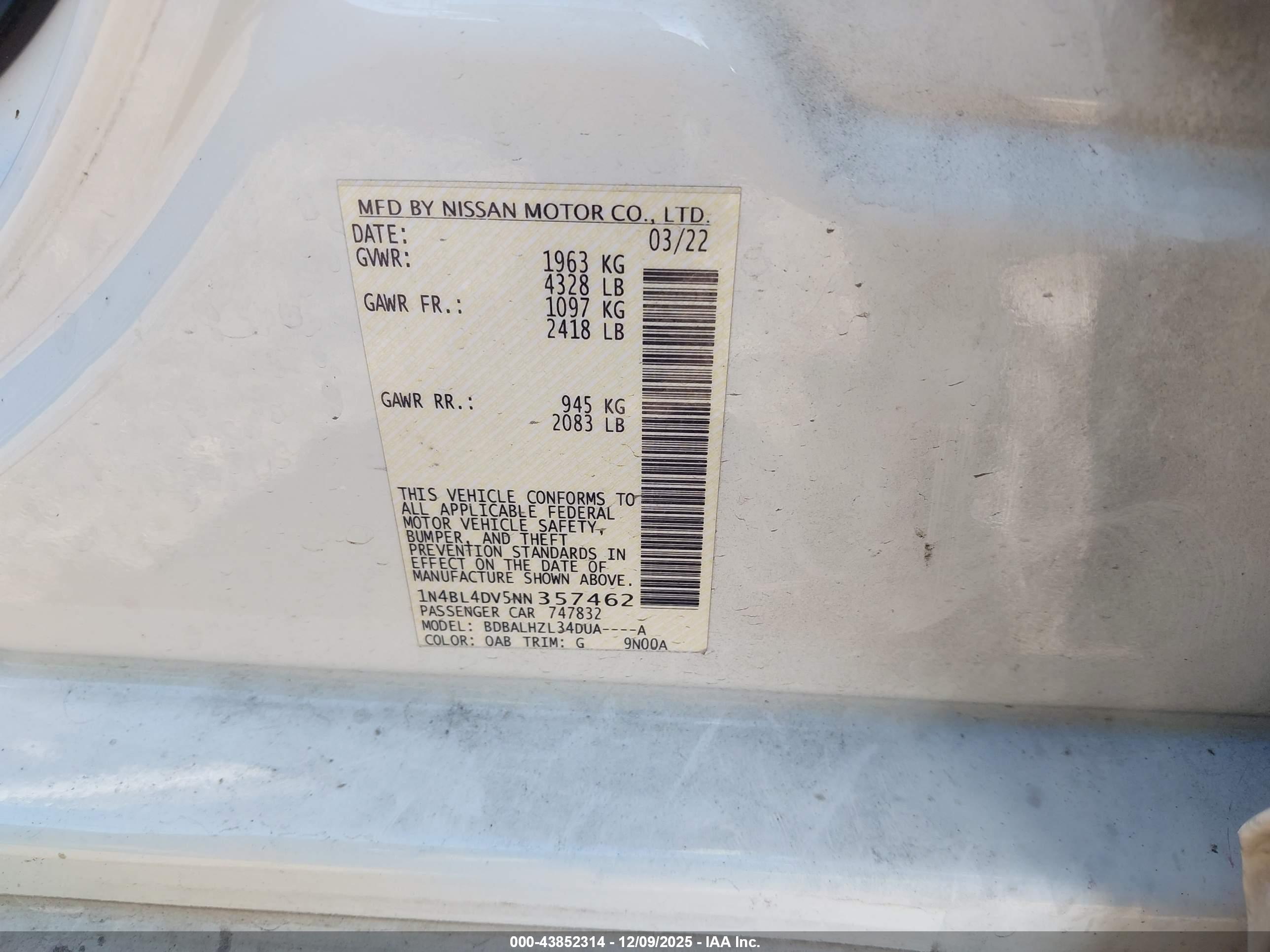 NISSAN ALTIMA image 9