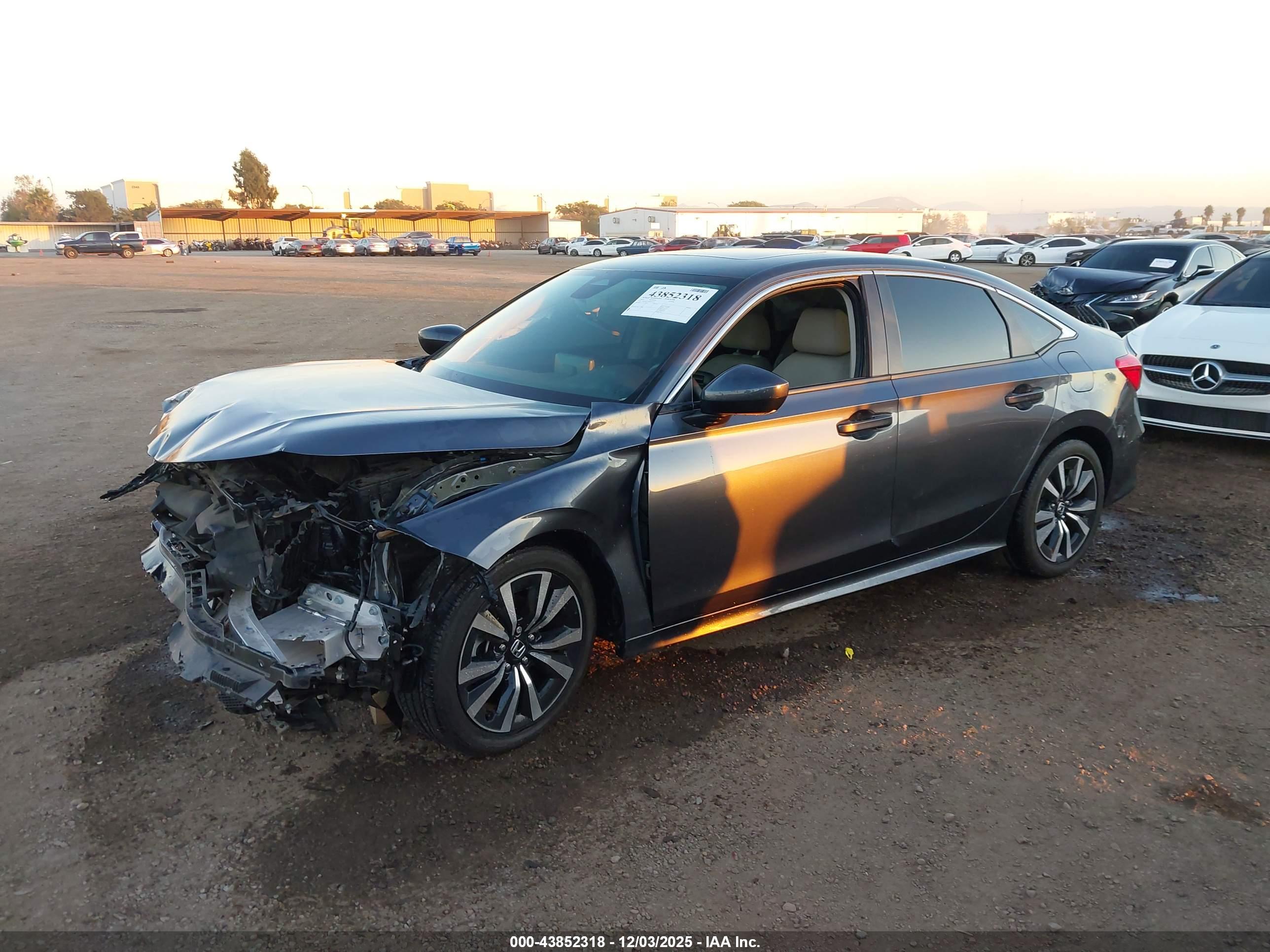 HONDA CIVIC image 2