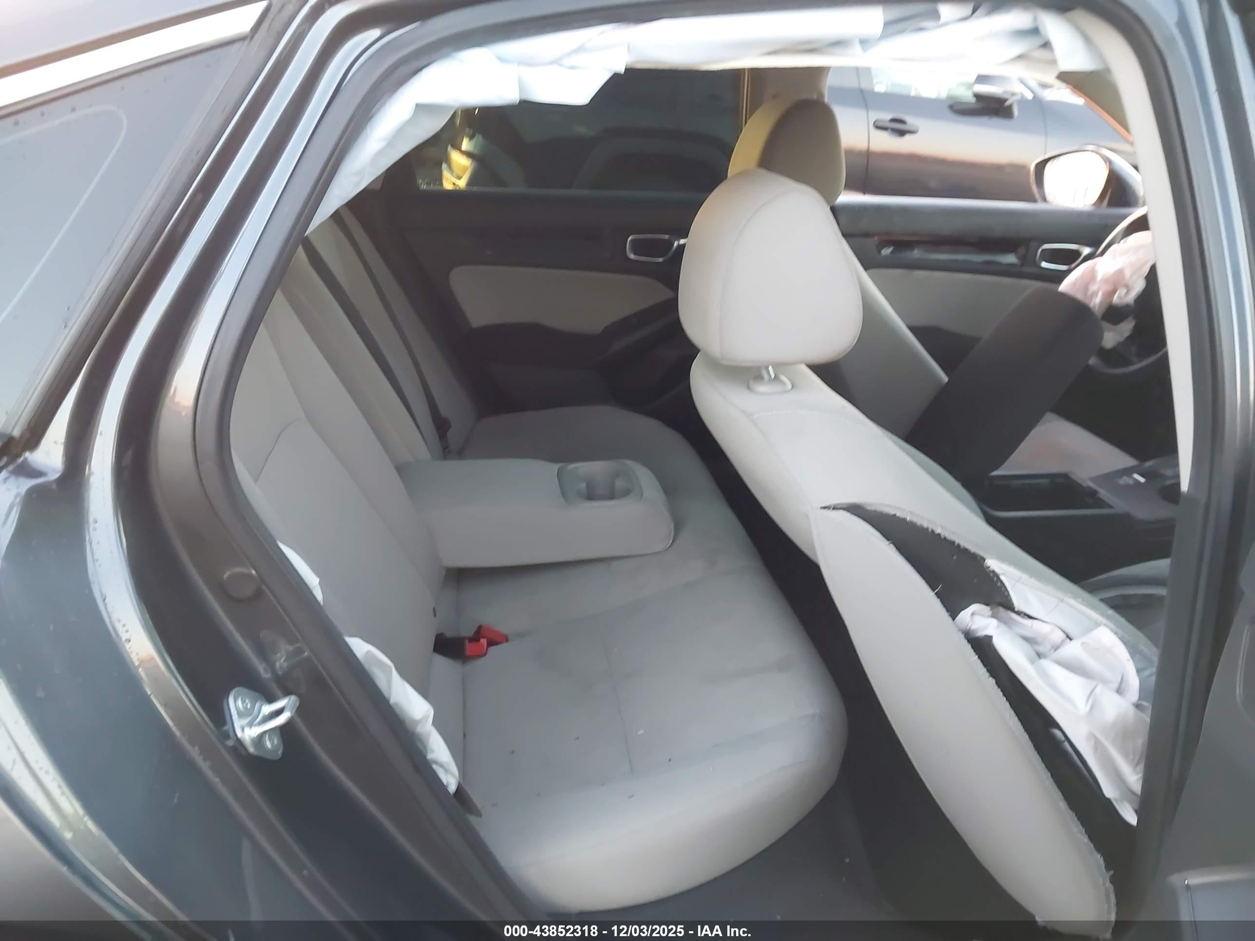 HONDA CIVIC image 8
