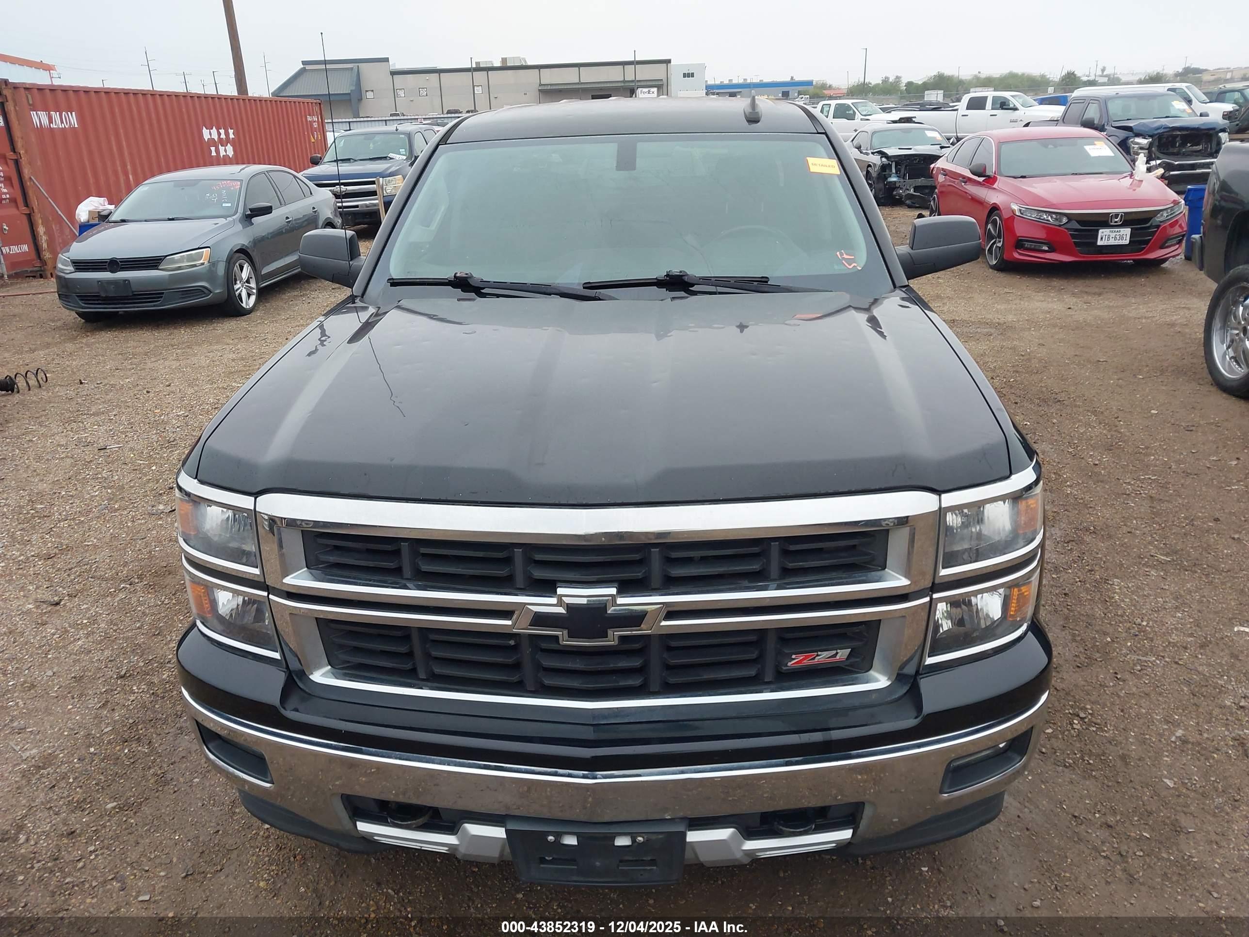 CHEVROLET SILVERADO image 6